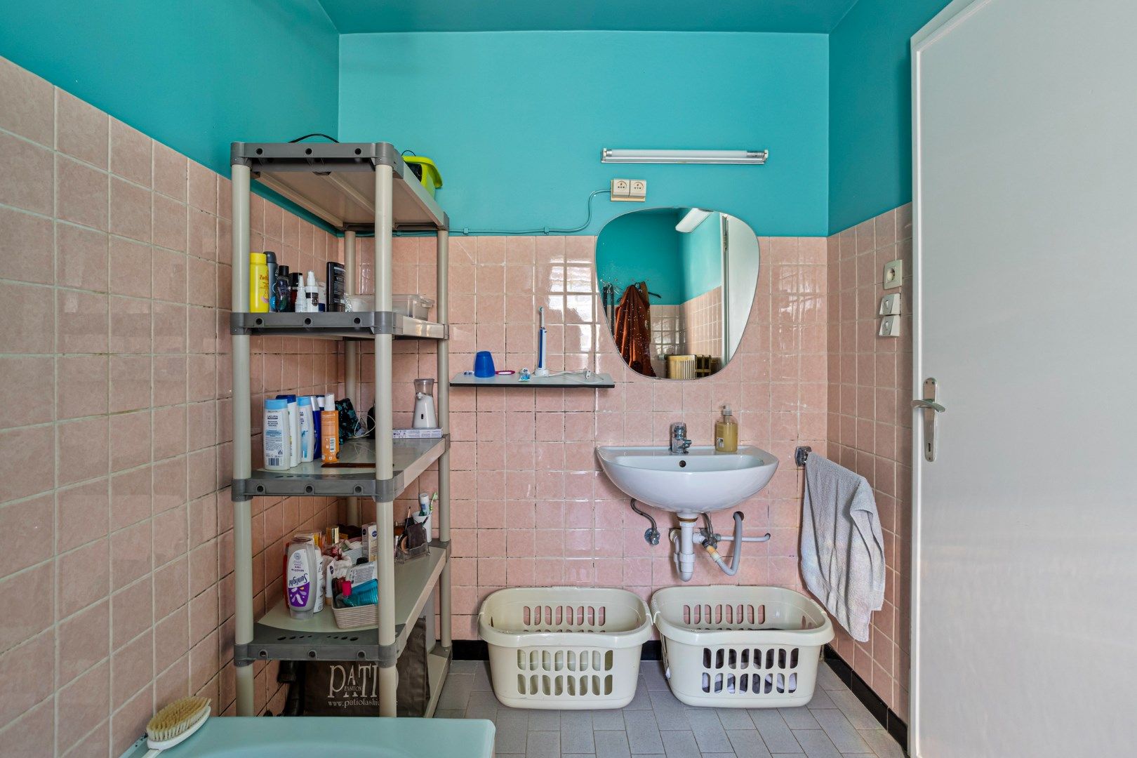 Te renoveren halfopen woning met 3 slaapkamers op een perceel van ca. 780 m² ! foto 15
