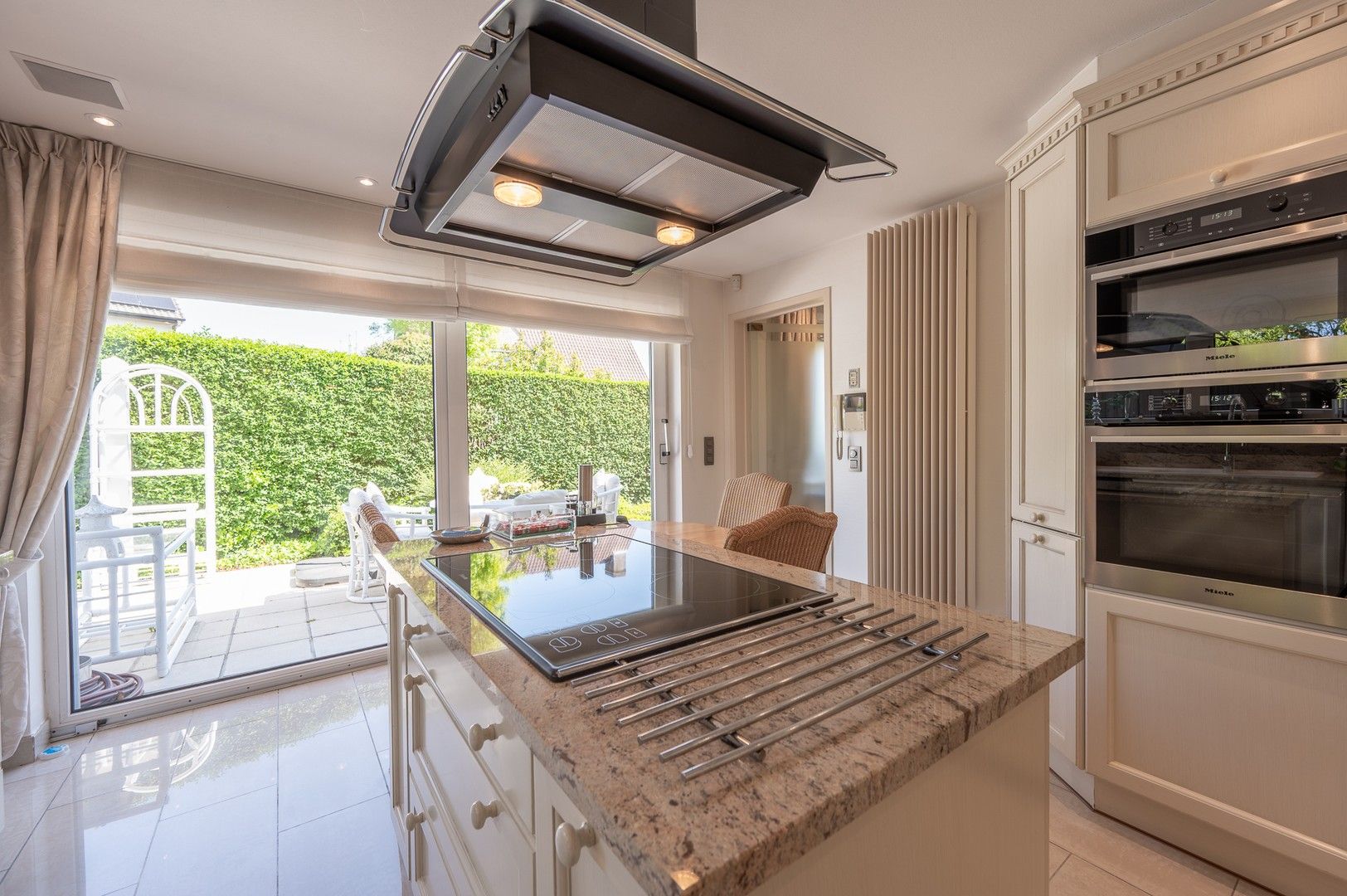 Charmante alleenstaande villa in een rustige residentiële omgeving aan de rand van Knokke. foto 12