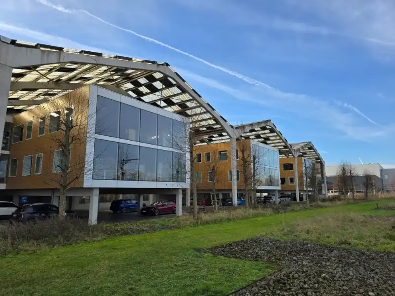 kantoorruimte te huur foto {{pictureIndex}}