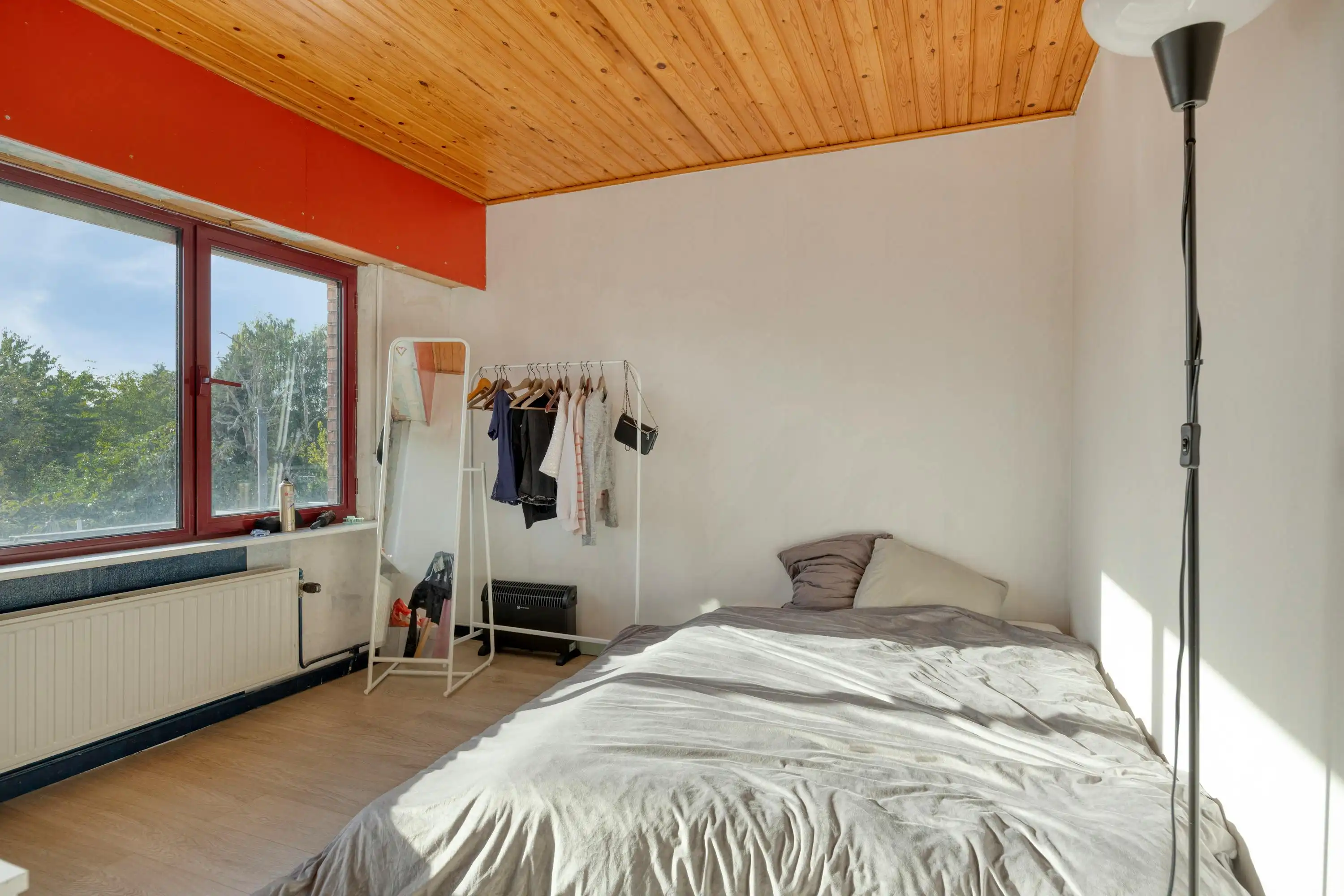 Huis met 2 slaapkamers te koop in centrum Kapellen! foto 16
