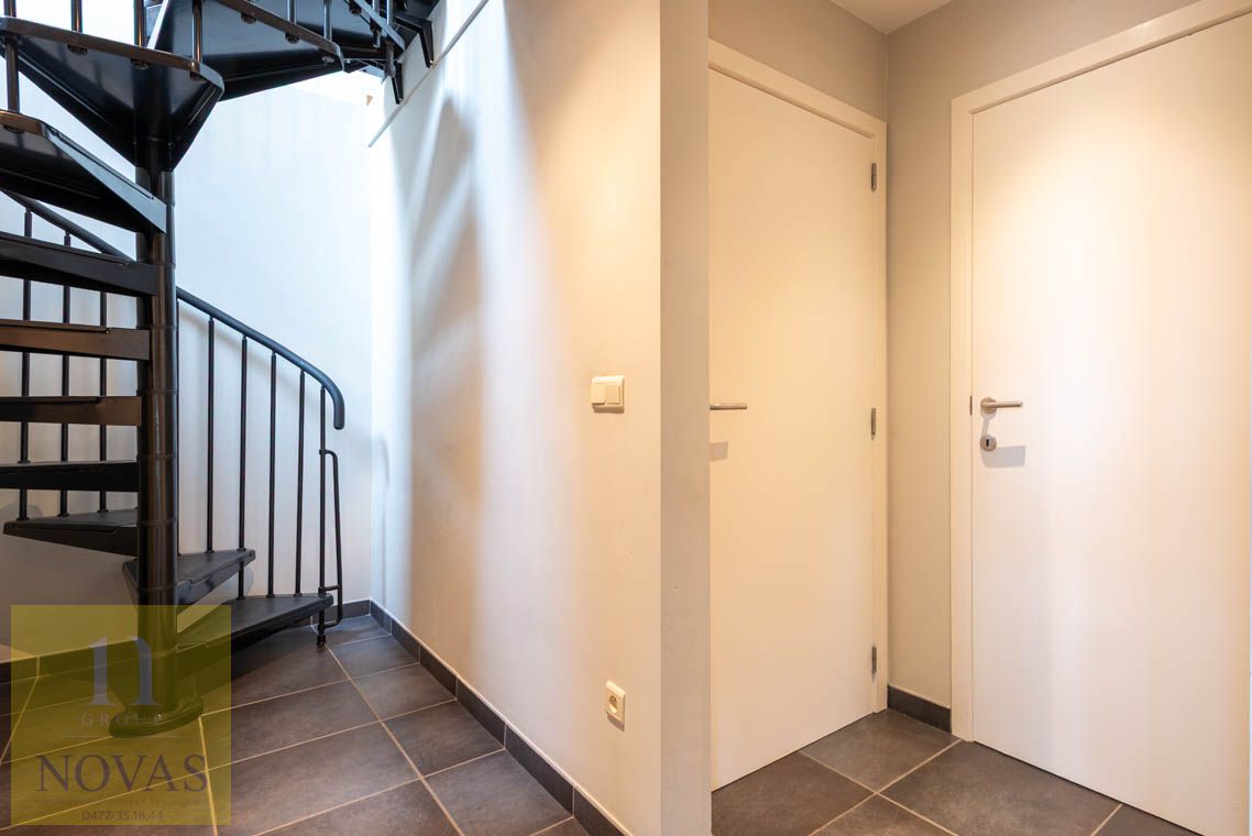 Unieke locatie, 3 slaapkamers, groot terras, heel ruime woonkamer foto 14