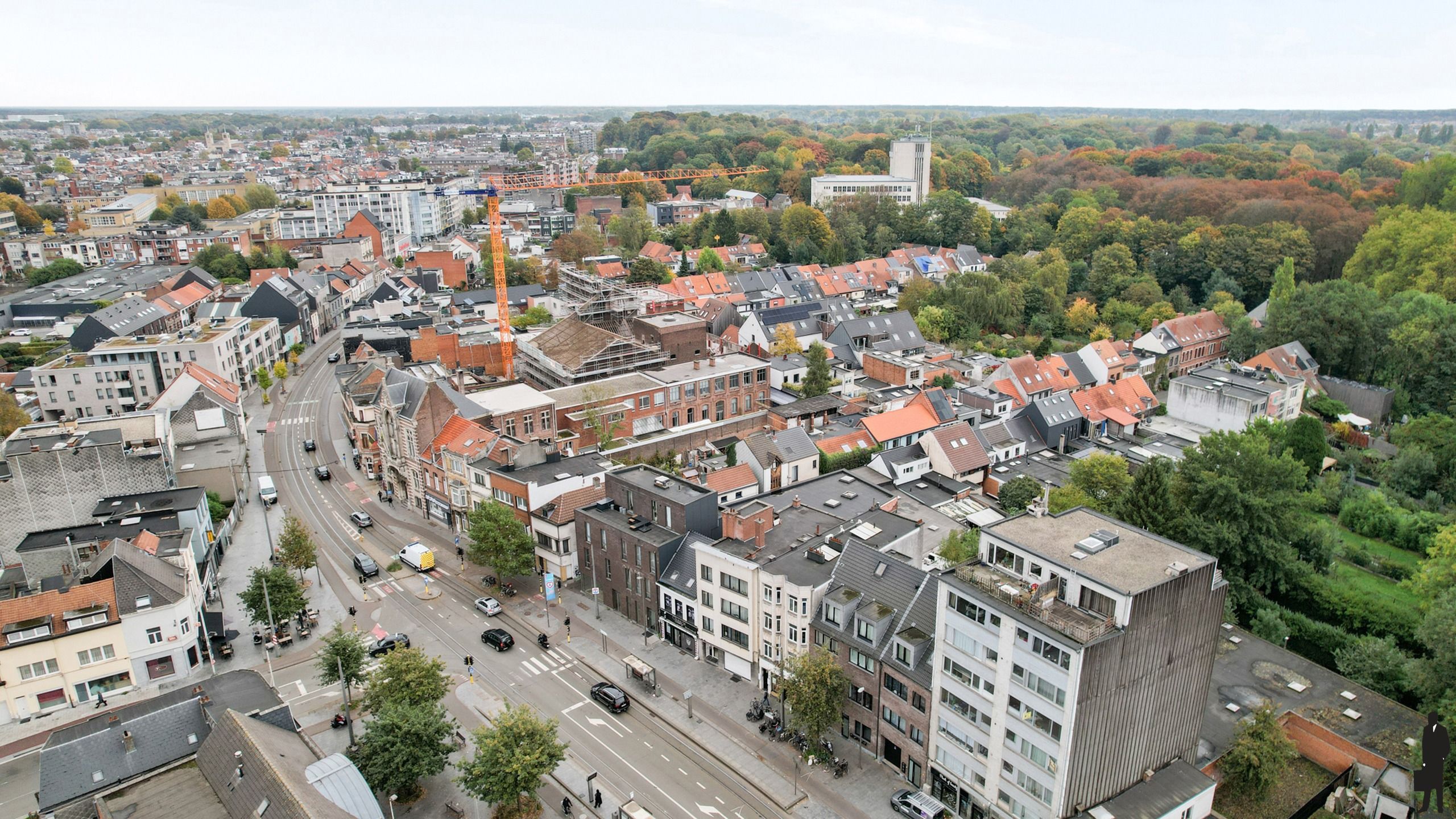 Lichtrijk gelijkvloers appartement op toplocatie in Deurne! foto 9