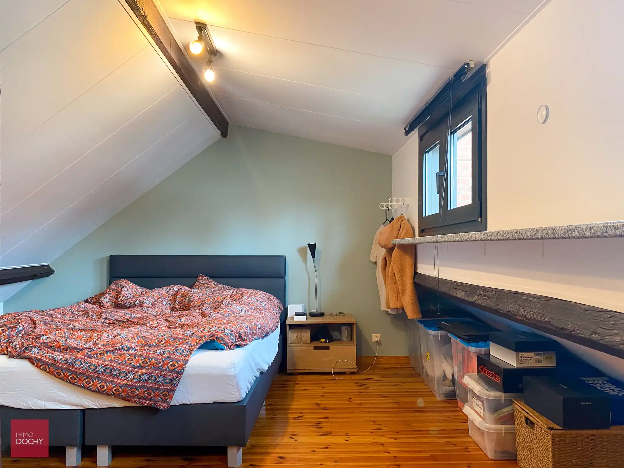 Loft | Gezellige goed onderhouden duplex - appartementje met groot privaat terras in centrum | Verhelststraat foto 6