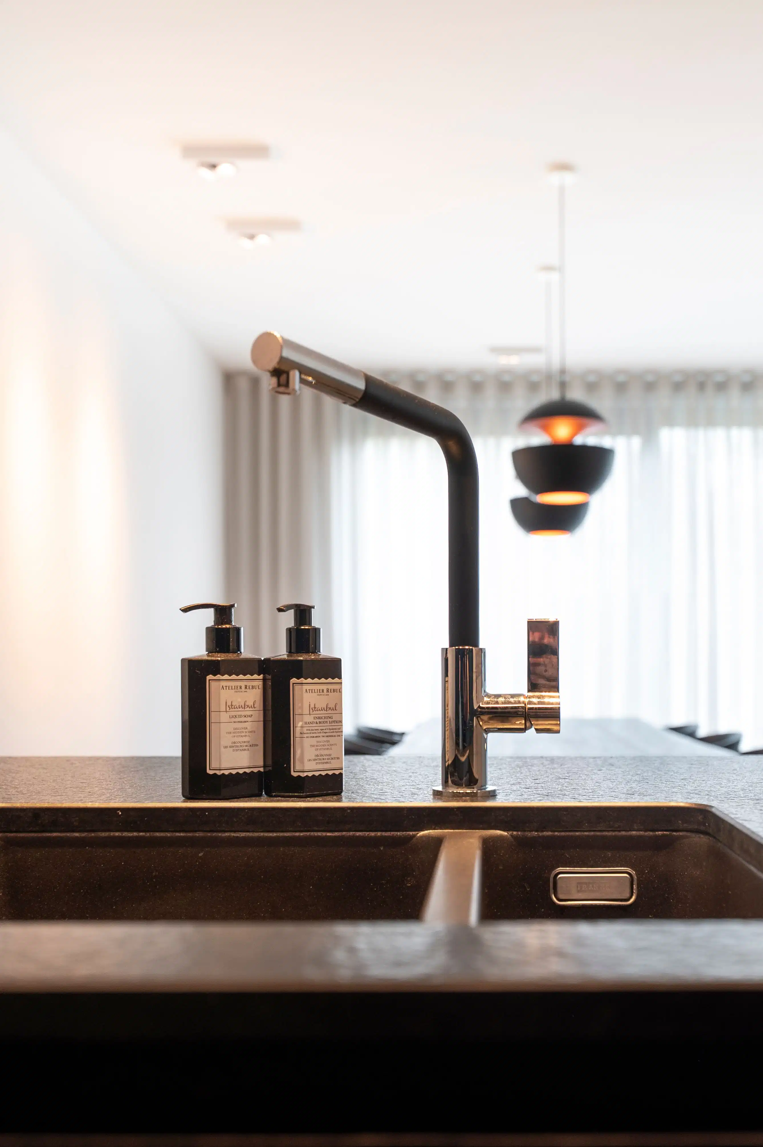 Stijlvol gelijkvloers appartement met zuidgerichte tuin en terras in Mariaburg foto 4