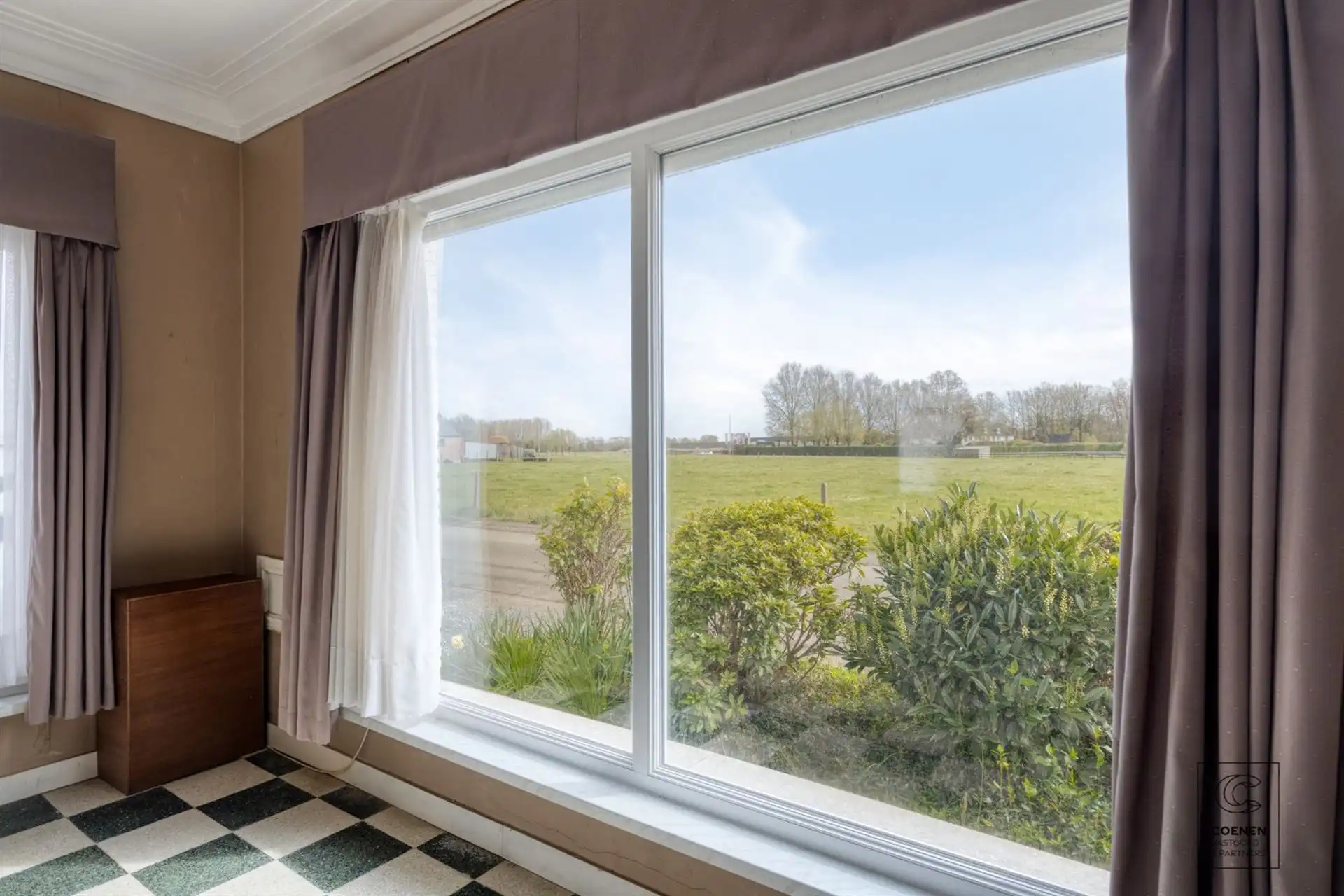 Te renoveren woning met 2 slpk op absolute toplocatie foto 5