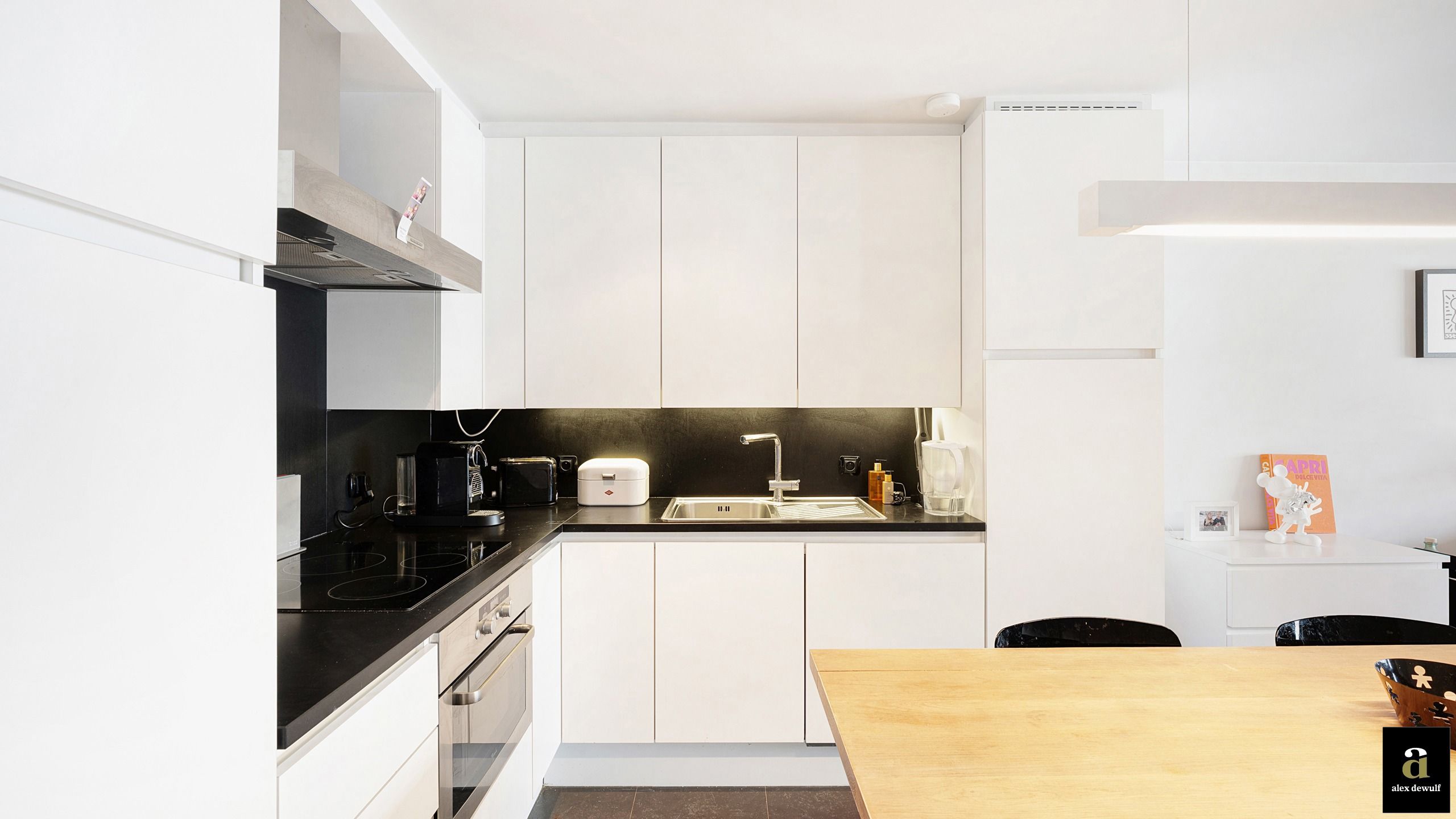 Gemeubeld modern appartement met 2 slaapkamers op centrale ligging niet ver van het Rubenspein [Blancgarinstraat]. foto 13
