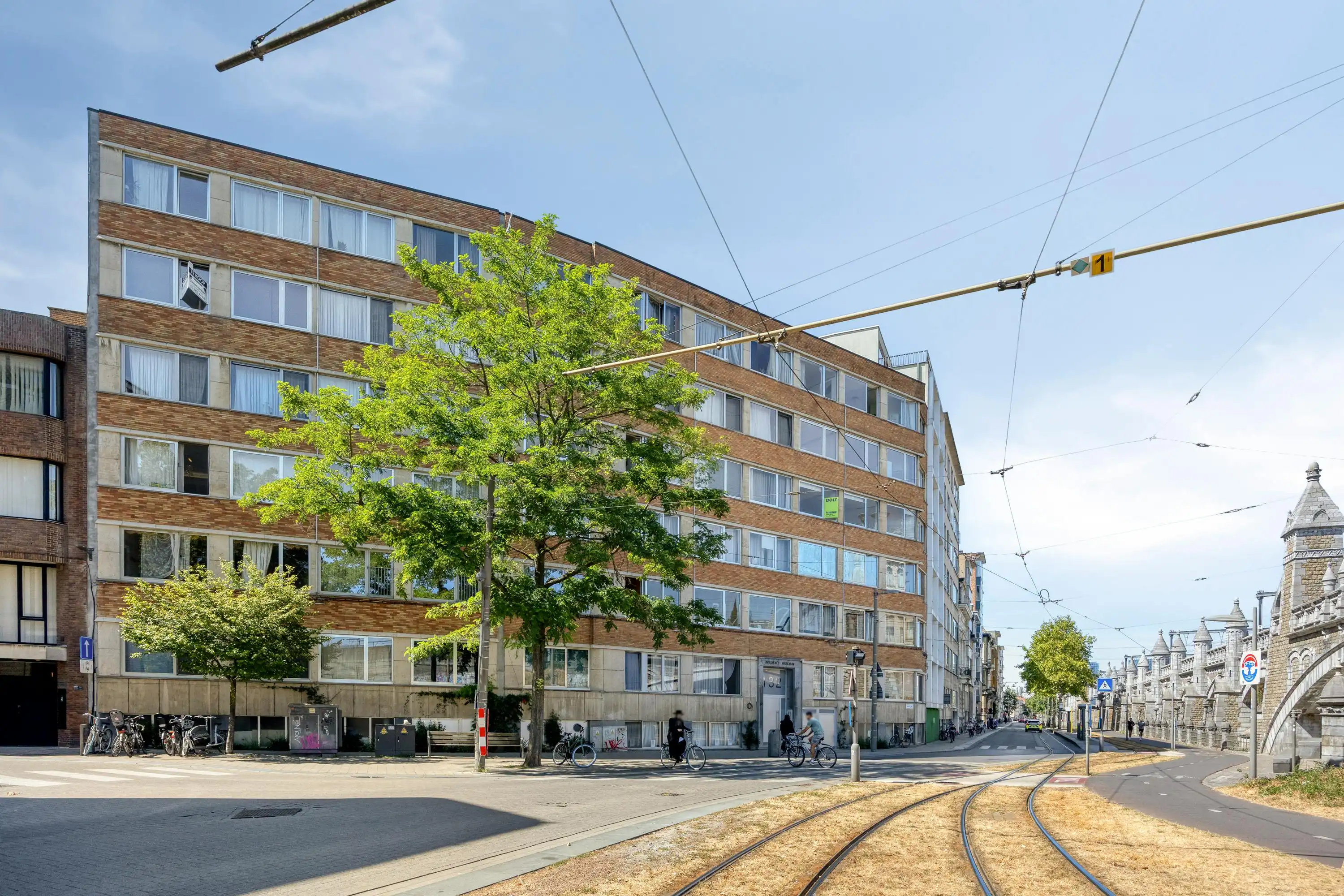 Instapklaar eenslaapkamer appartement te koop in Antwerpen foto 11