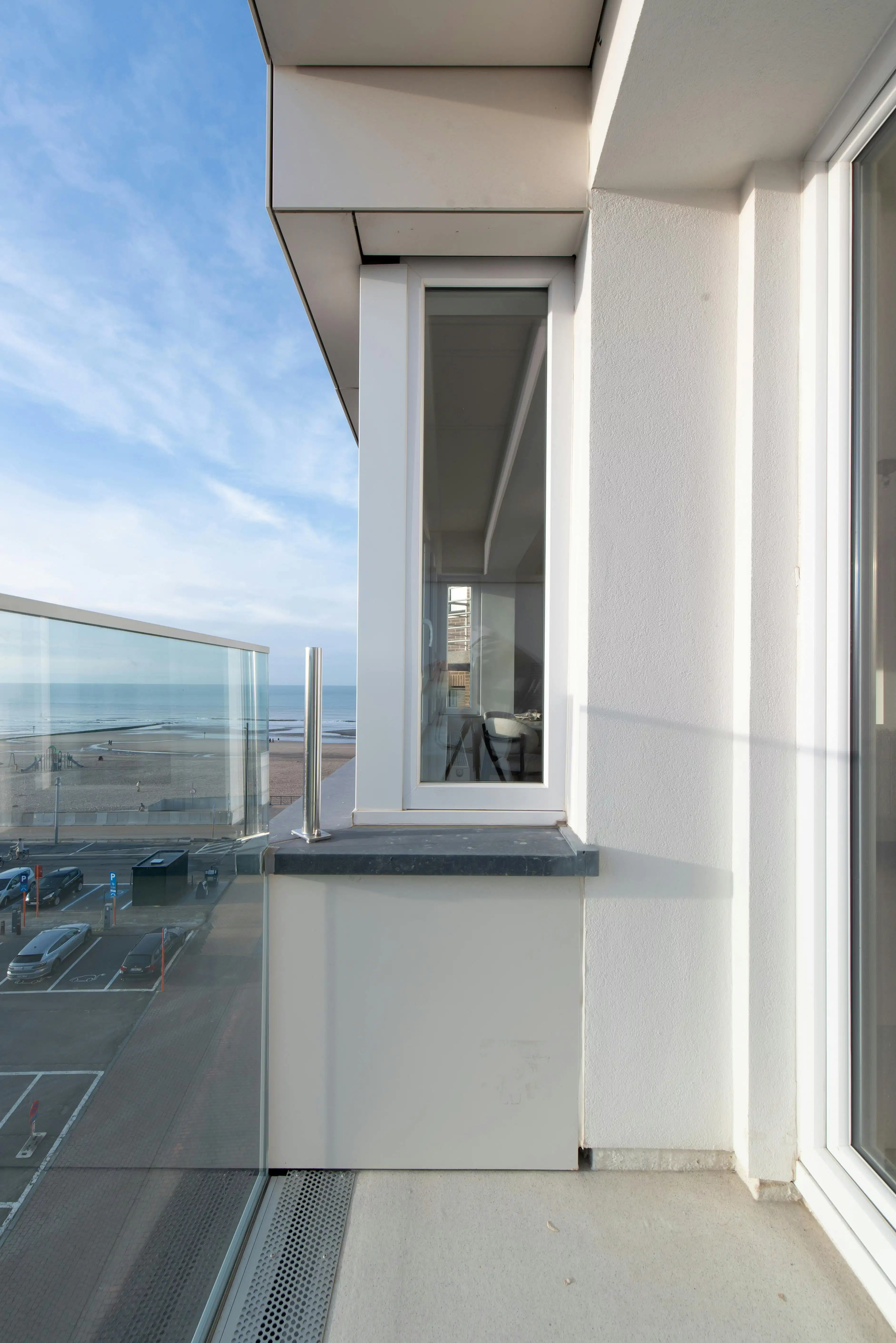 Prachtig gerenoveerd appartement met zijdelings zeezicht  foto 5