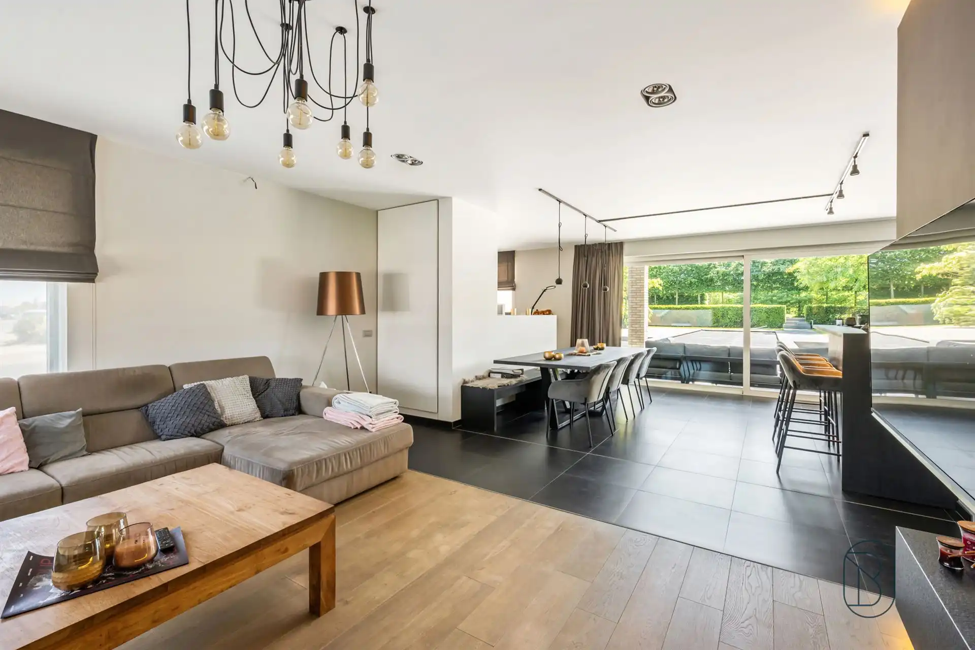 Grote energiezuinige villa met zwemvijver en mooie tuin foto 8