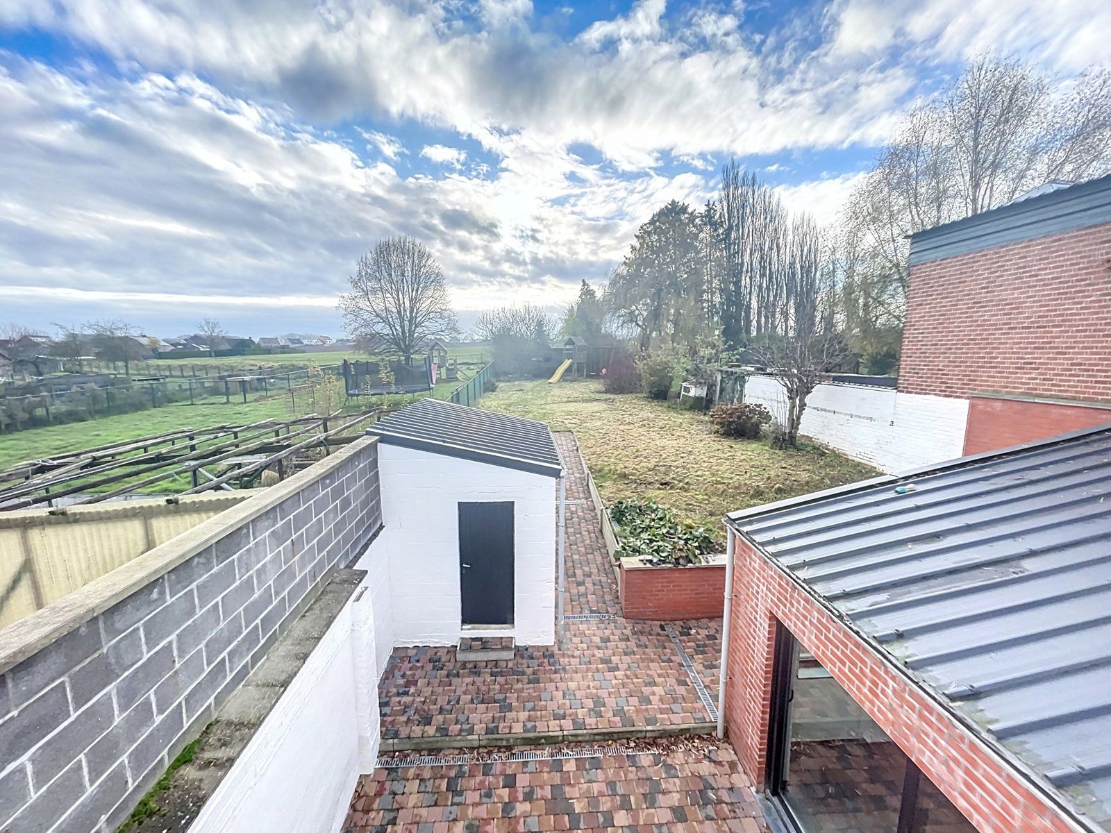 Gerenoveerde eengezinswoning met garage en tuin te Gingelom foto 14