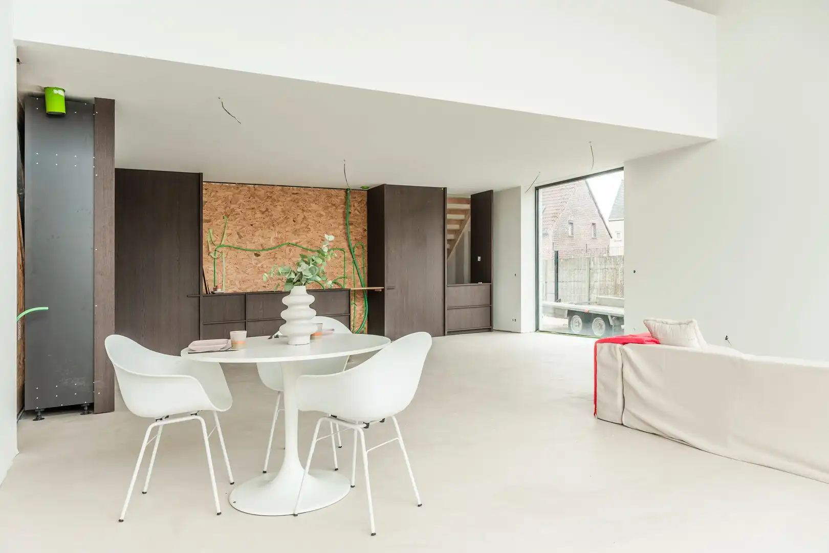 Moderne open bebouwing in oprichting met magazijn te Branst (Bornem) foto 6