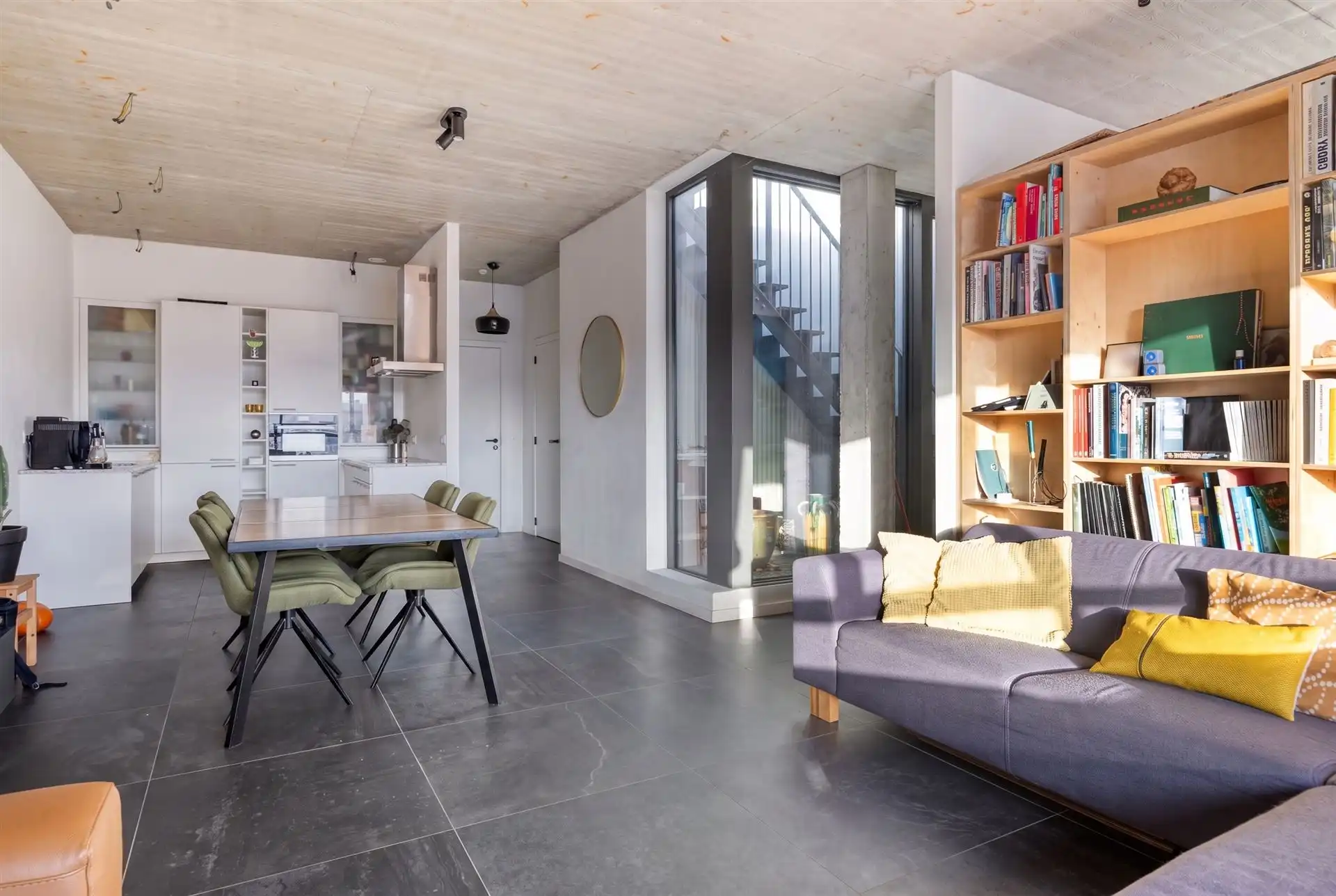 Prachtige loft in het historisch project "Koffienatie"! foto 2