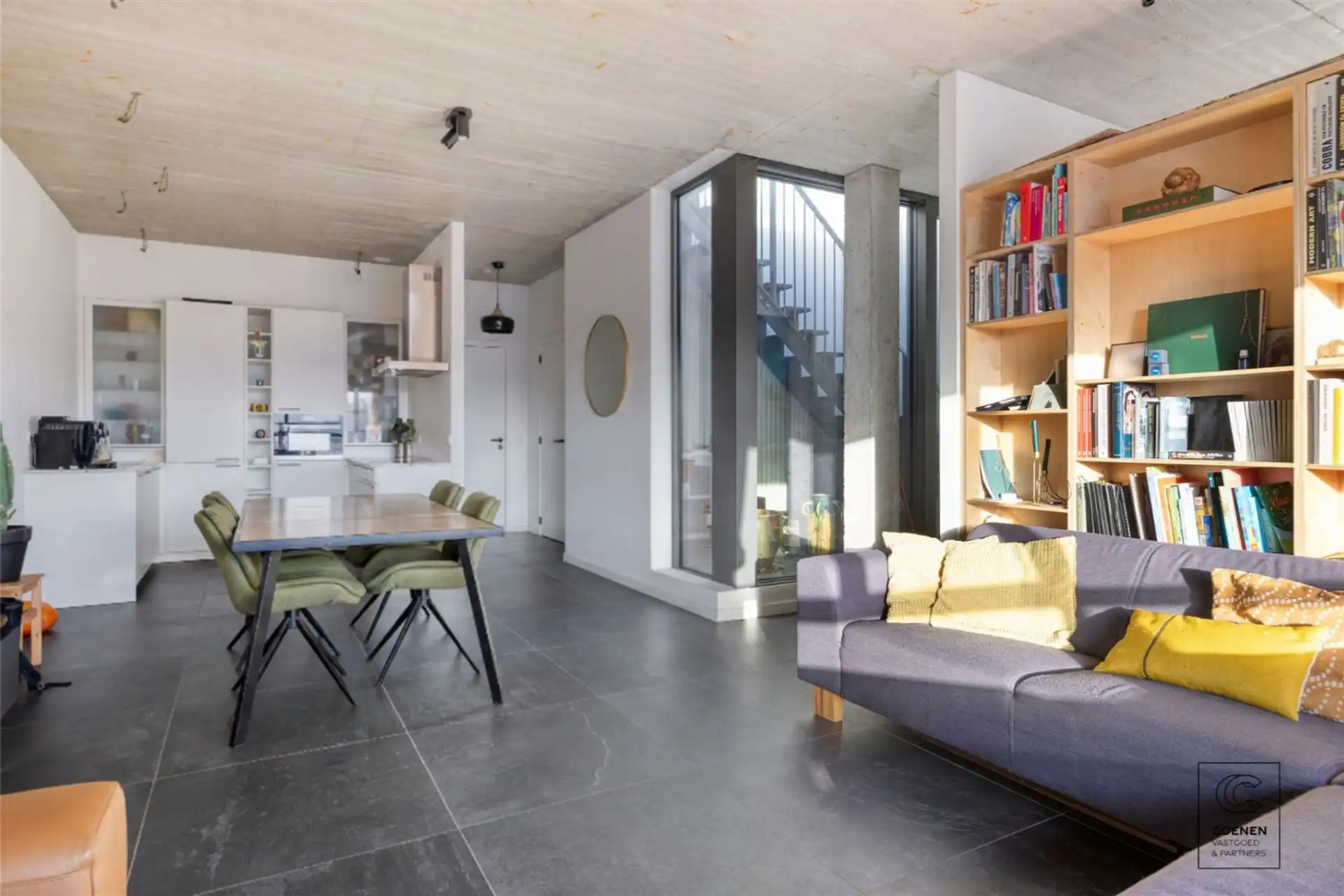 Prachtige loft in het historisch project "Koffienatie"! foto 2