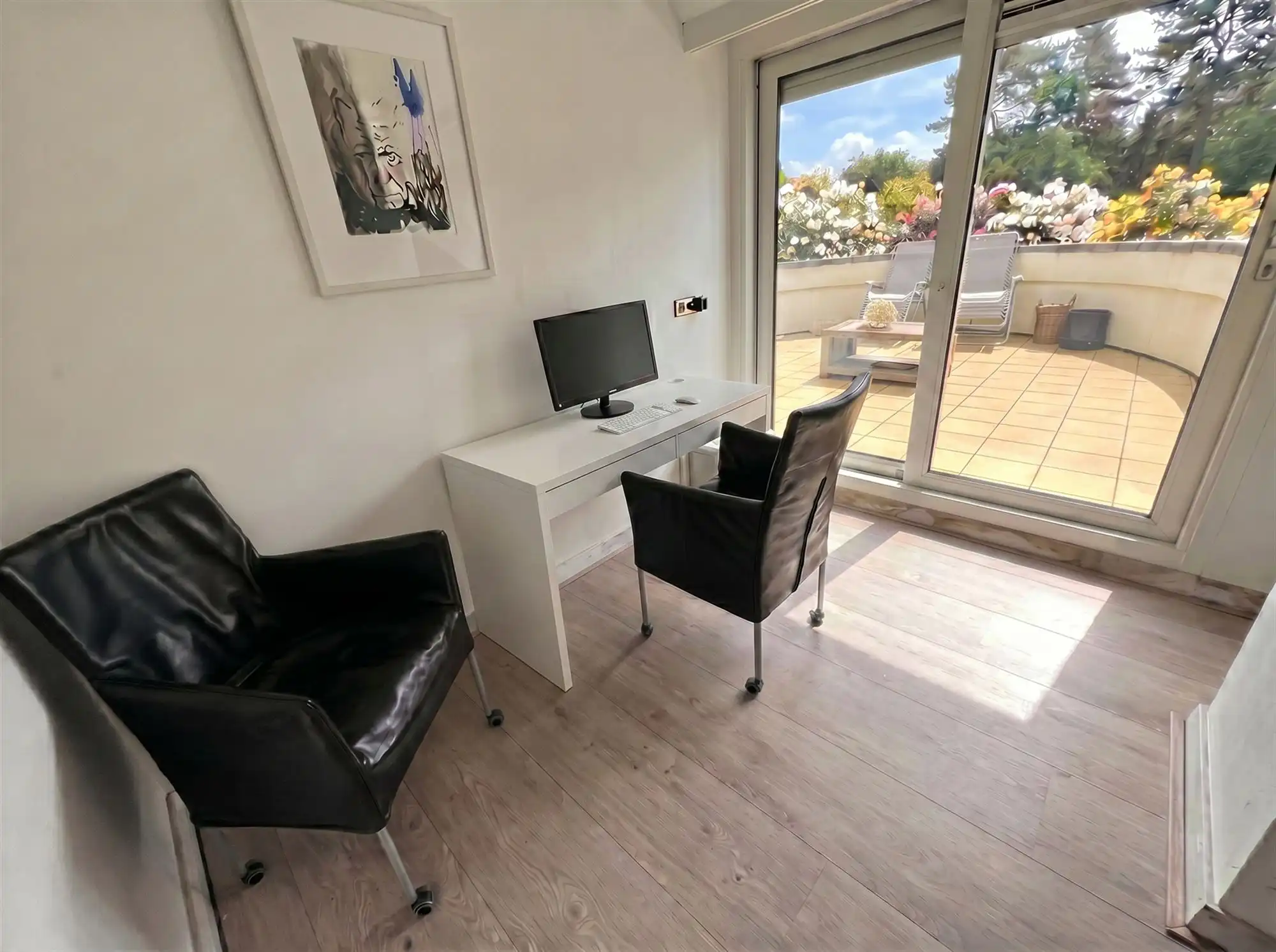 Statig landgoed met binnenzwembad op toplocatie foto 53