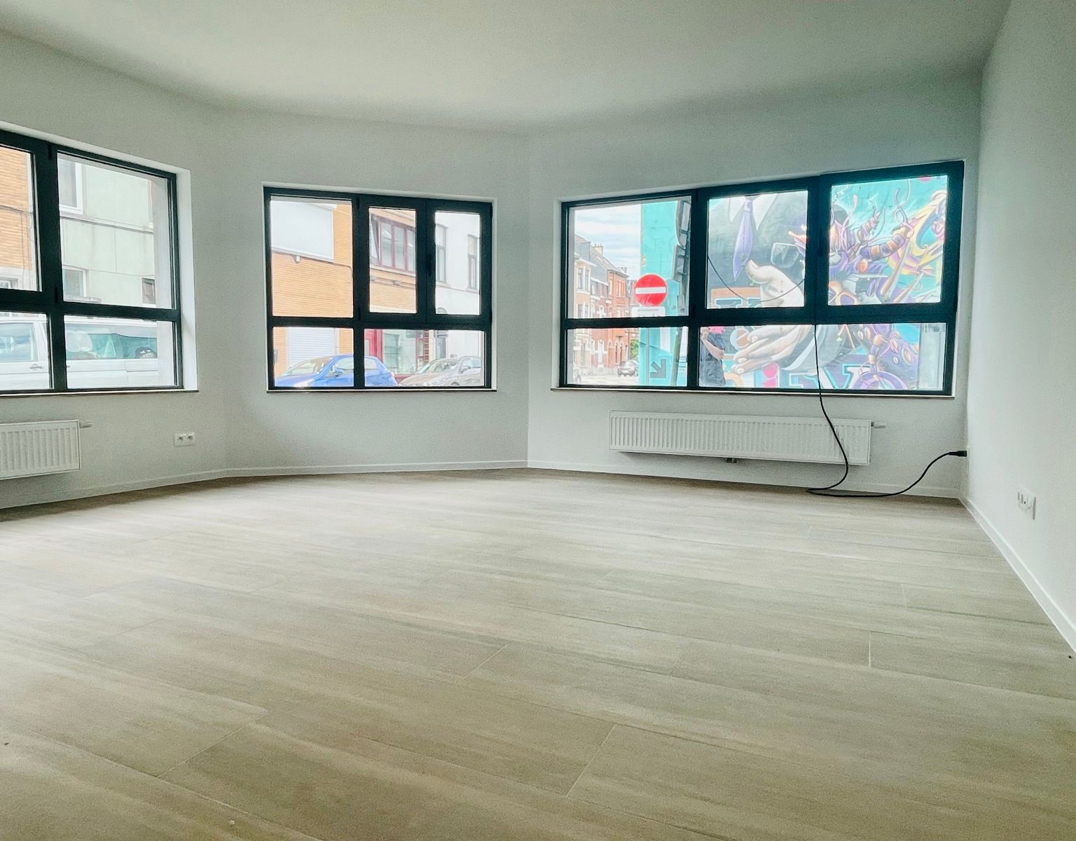 Te huur: Volledig gerenoveerd appartement te Aalst!  foto 3