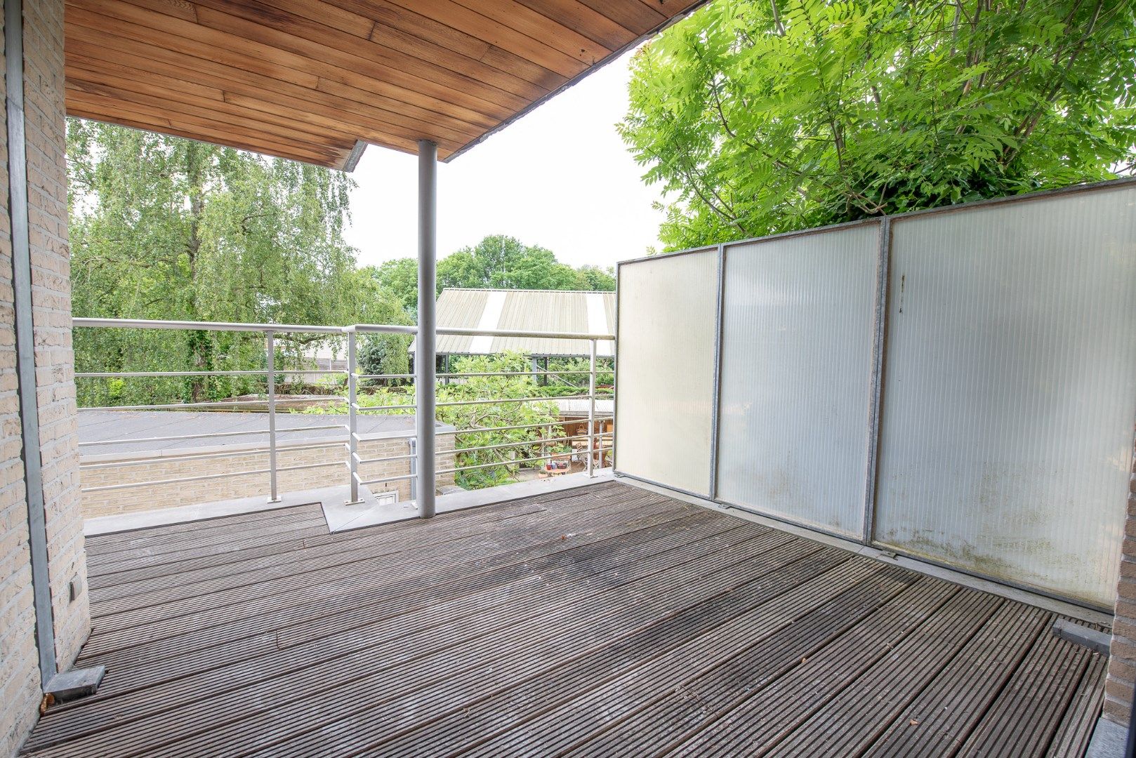 Ruim lichtrijk appartement met 2 slaapkamers en garage te Olsene. foto 5