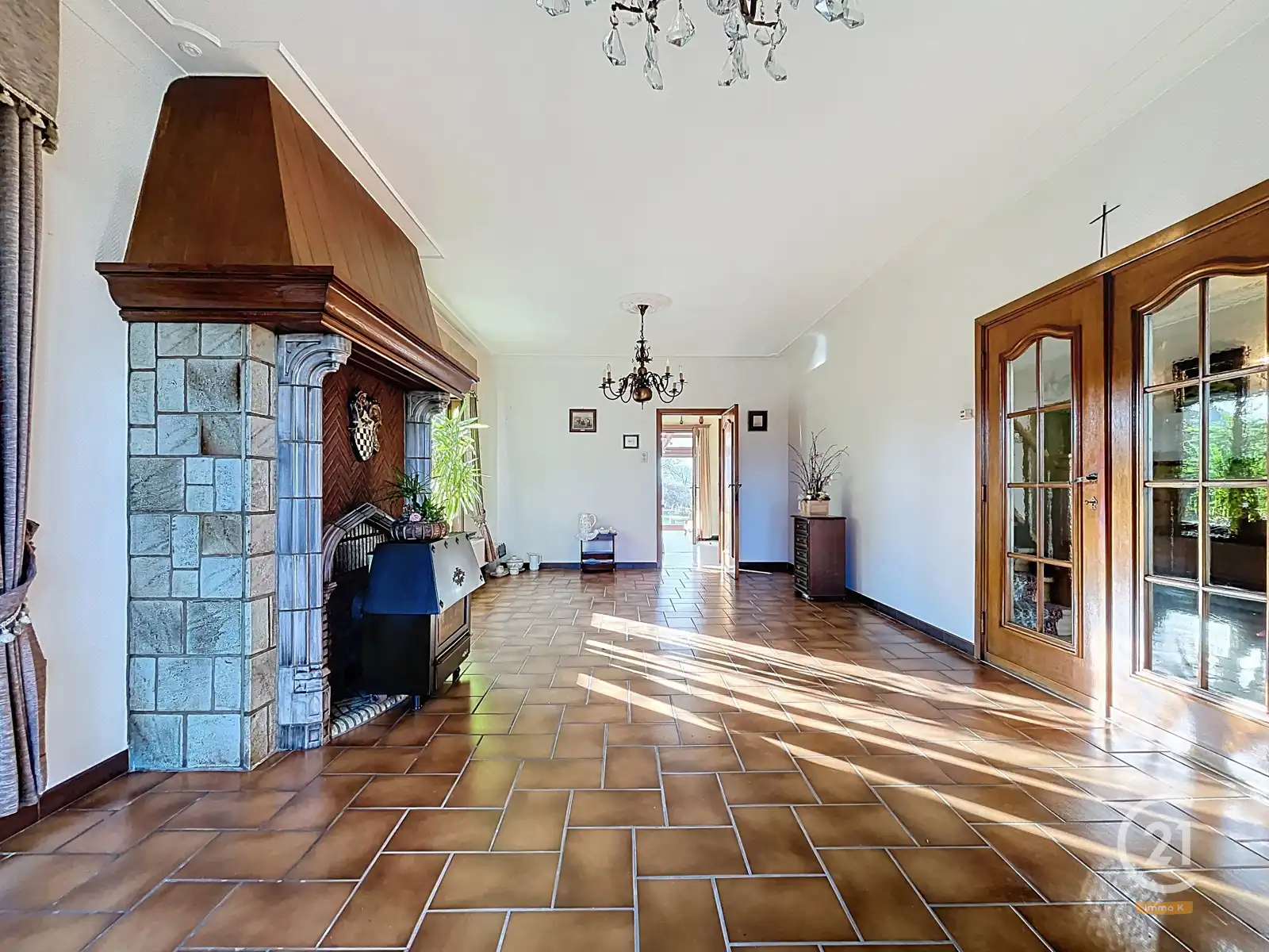 Ruime gelijkvloerse woning met 4 slpks, garage en tuin foto 9