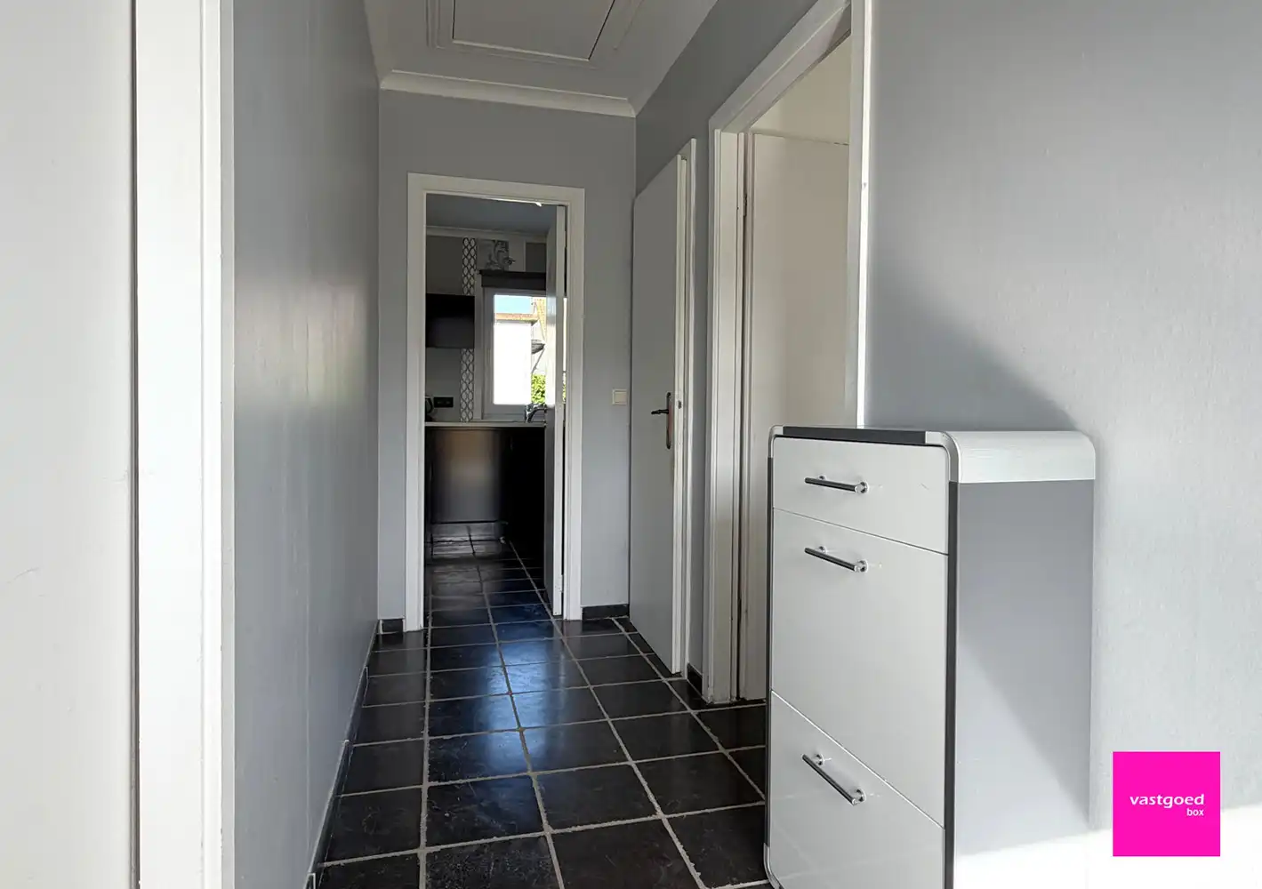 Instapklare alleenstaande woning met tuin, garage en 491 m² grond in De Haan foto 3