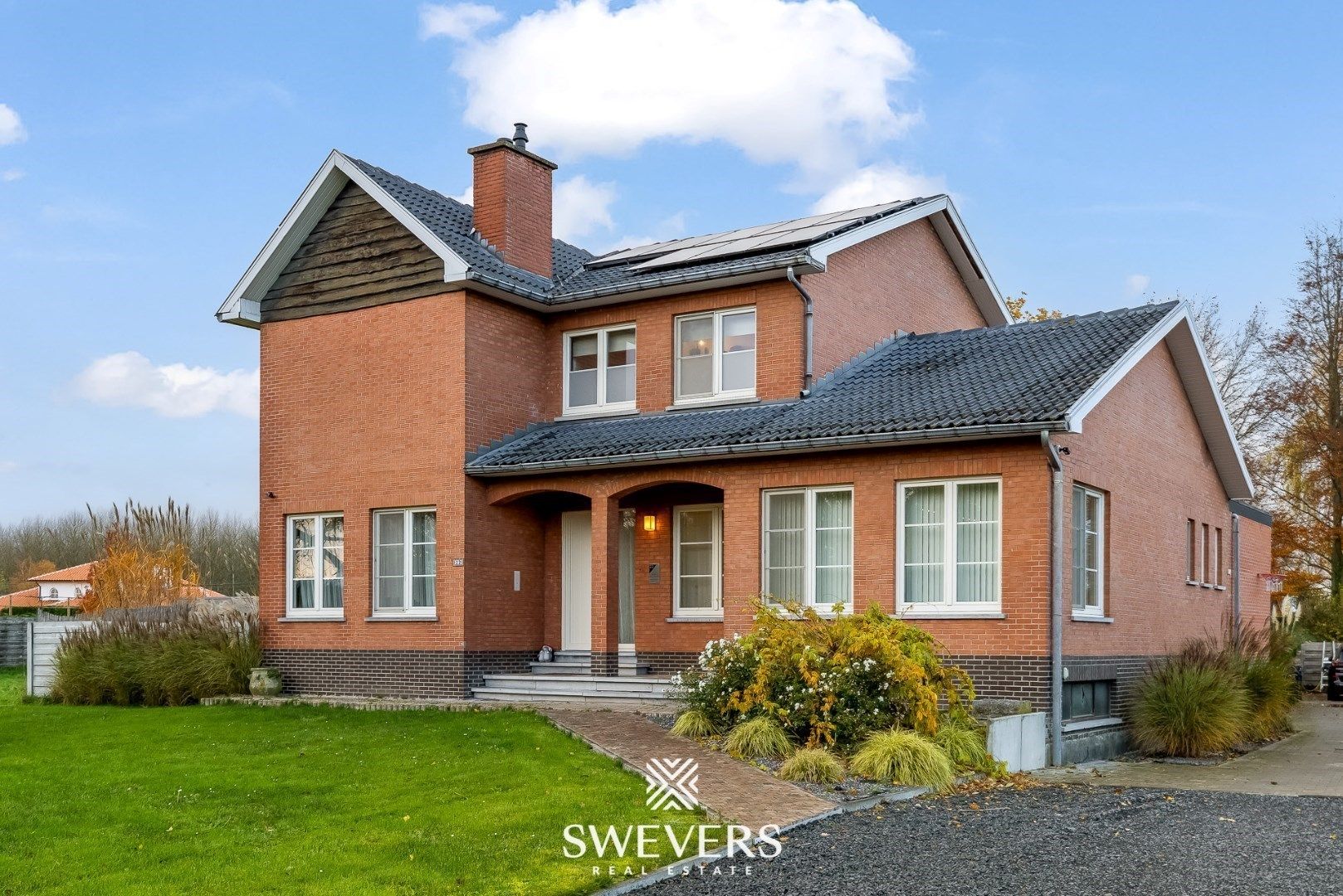 Villa met zwembad en poolhouse op 14a 40ca te Sint-Truiden foto 2