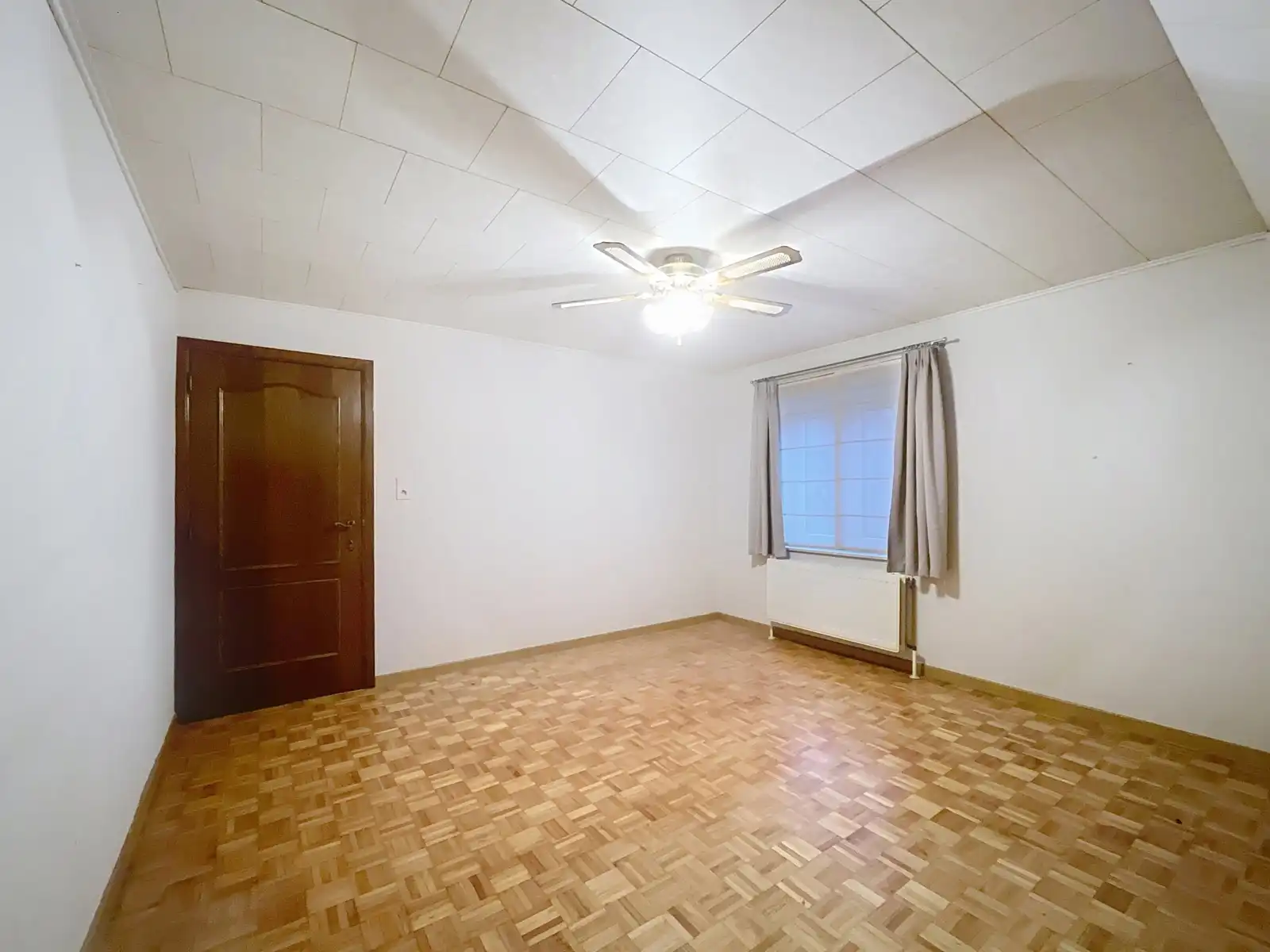 Rustig gelegen woning met 3 slaapkamers.  foto 14