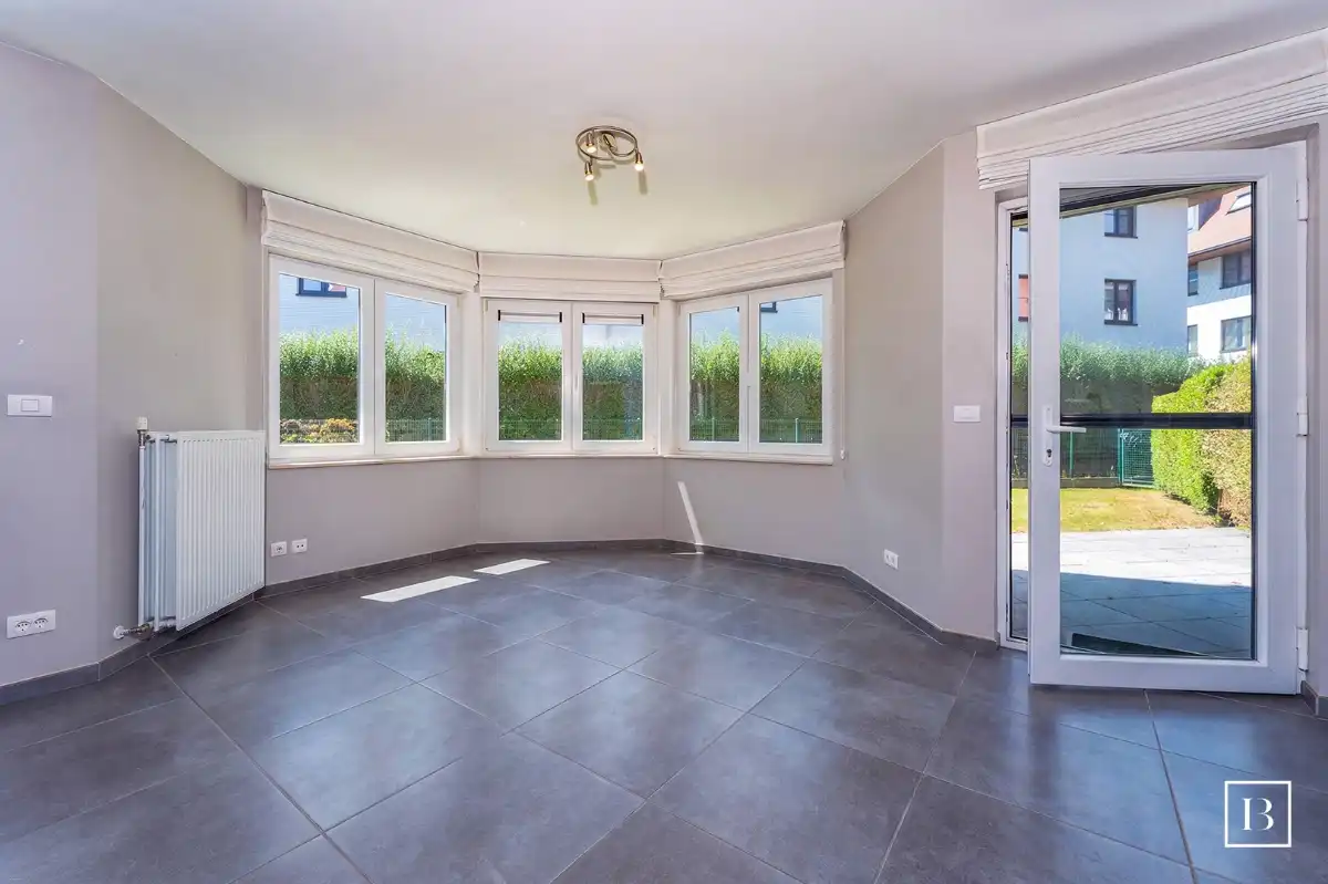 Lichtrijk tuinappartement met 1 slaapkamer foto 3