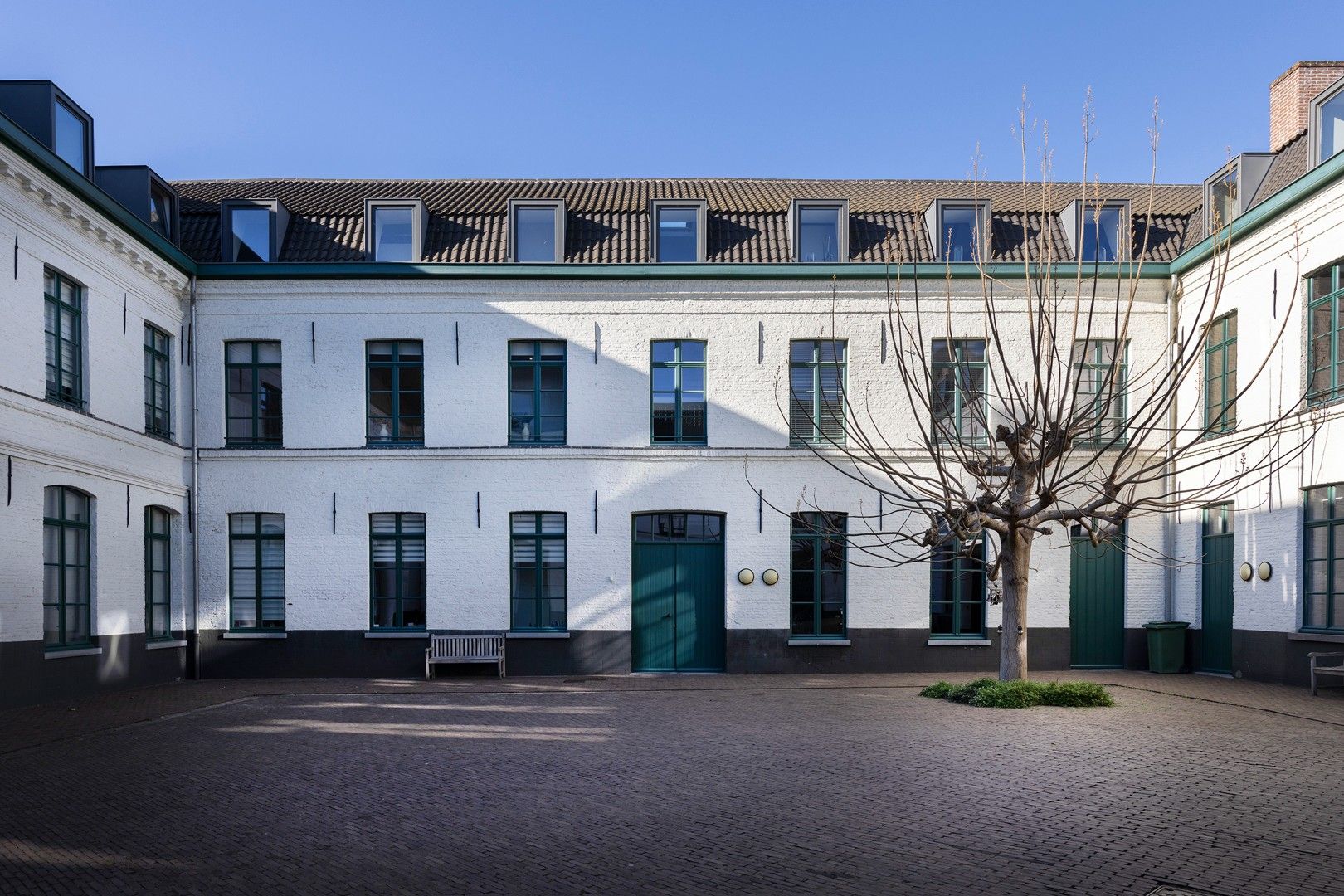 Rustig gelegen, karaktervol appartement in centrum Menen. foto 12