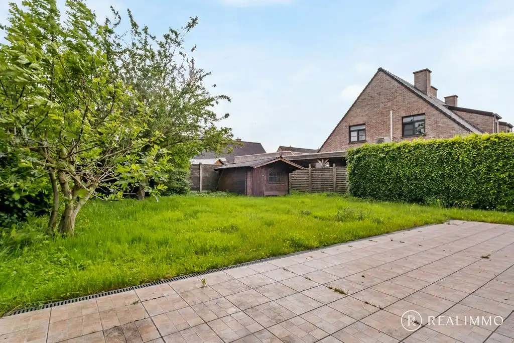 Alleenstaande woning met 4 slaapkamers te Outrijve foto 14
