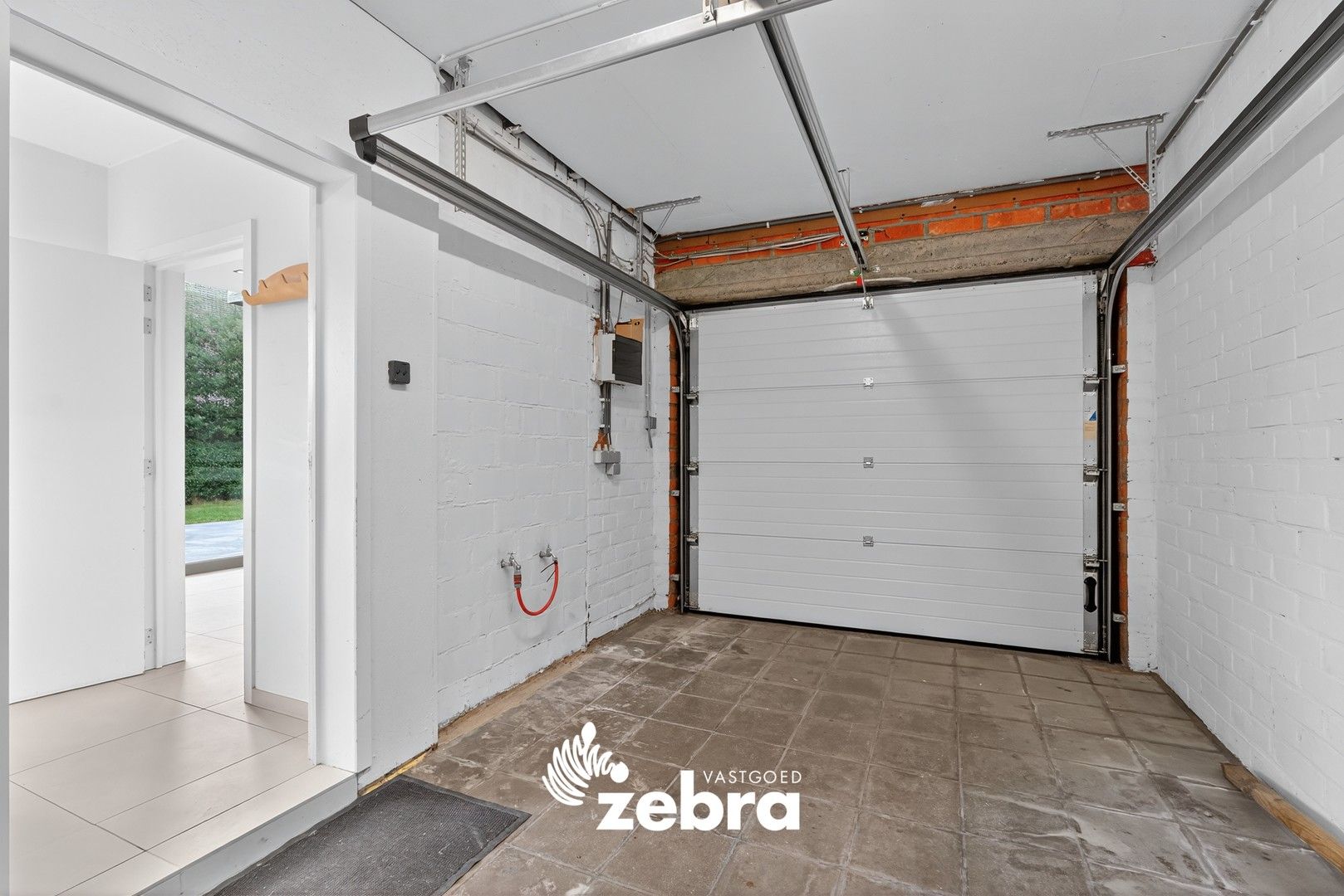 Charmante, gerenoveerde woning op toplocatie in de Bosmolens te Izegem! foto 18