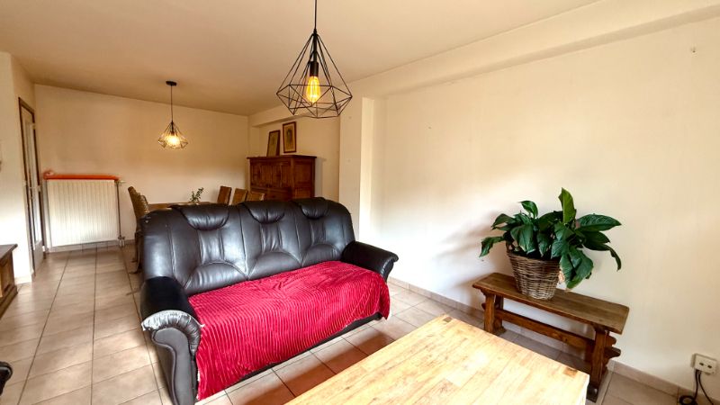 Gelijkvloers appartement met 1 slaapkamer en privatieve autostaanplaats foto 4