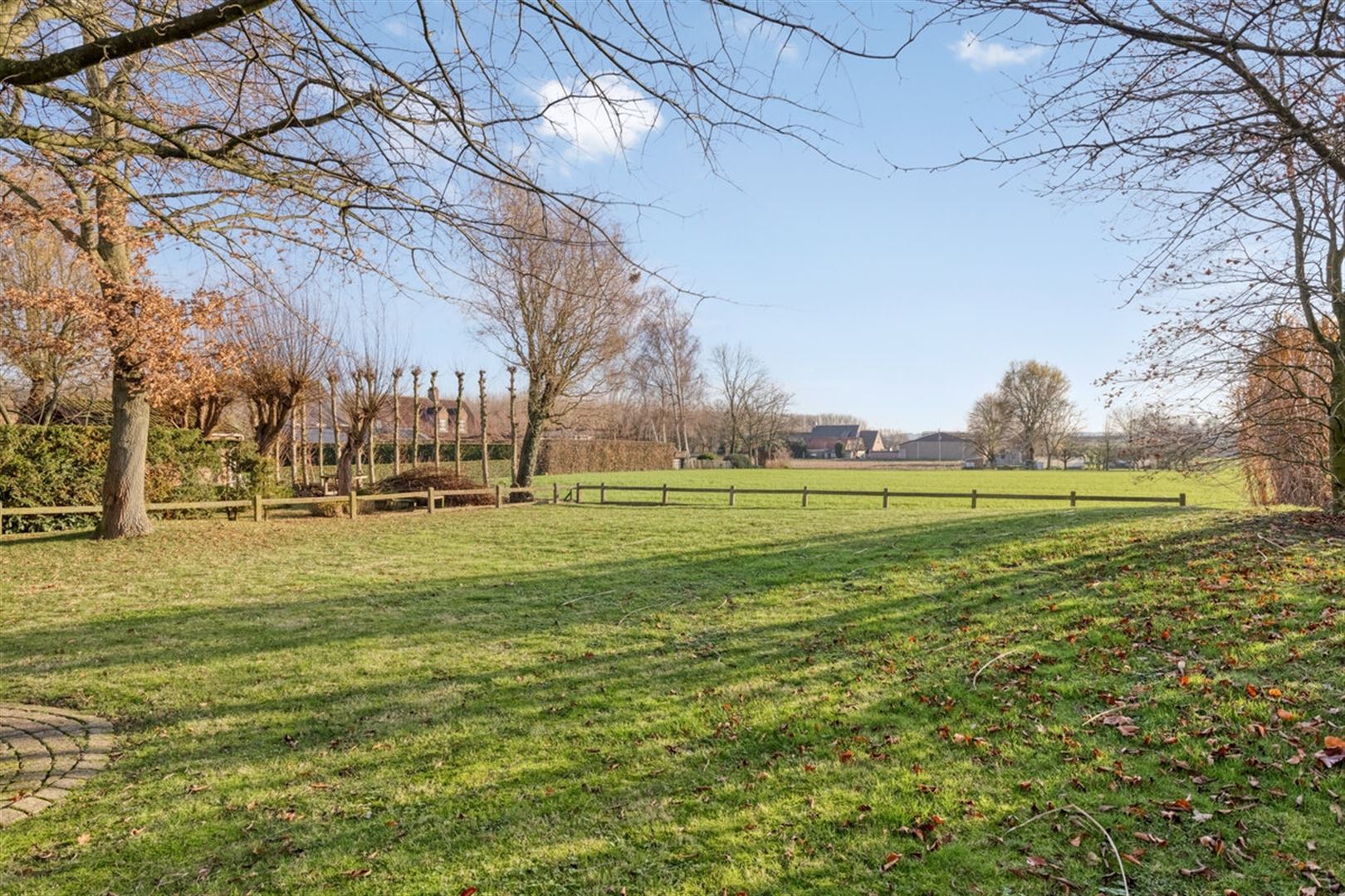 Mooi gelegen statige woning op 1231 m2 foto 35