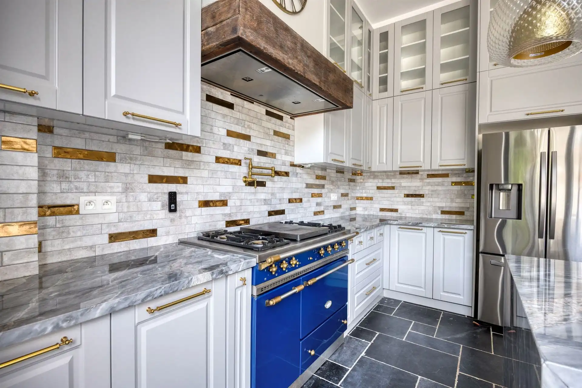 Prachtig gerenoveerde & charmante 3-gevel woning in centrum foto 13