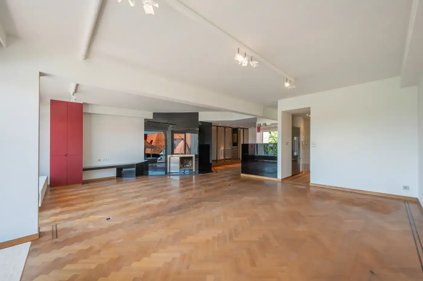 Ruim appartement op de Kustlaan in hartje Zoute met open zicht op de minigolf foto 2