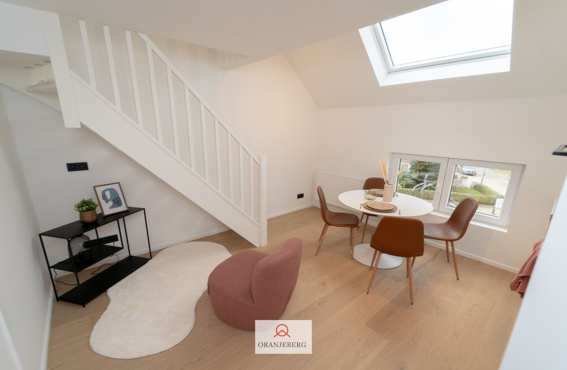 Gerenoveerde lichtrijke duplex studentenstudio foto 14