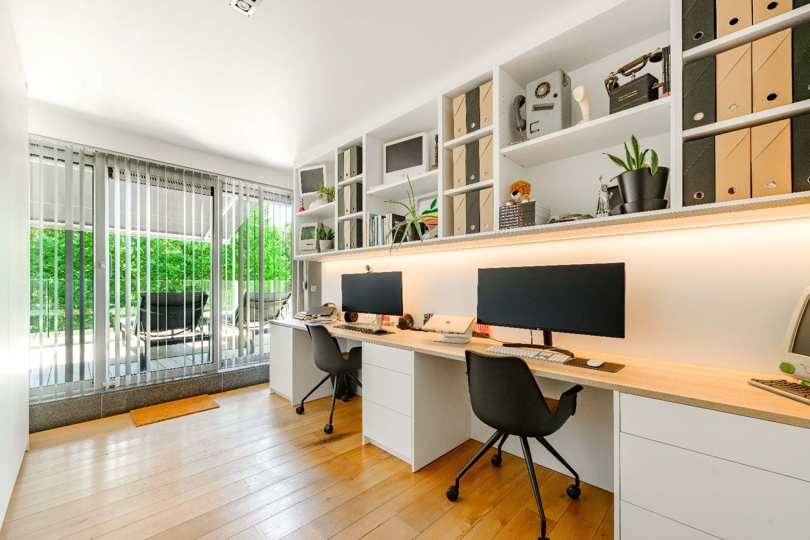 Exclusieve villa met luxueuze afwerking en vergezicht op velden te Zwevezele foto 15