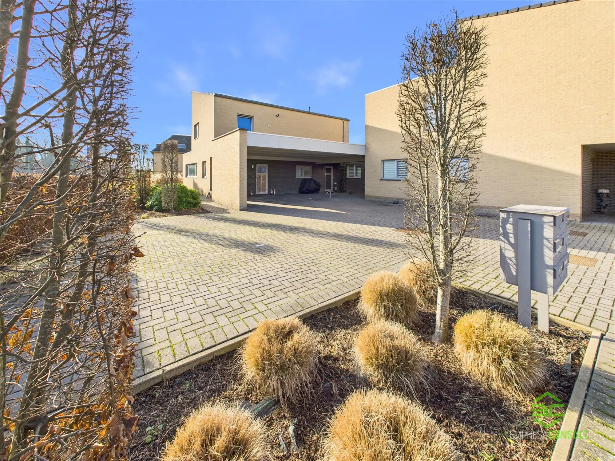 Instapklare gezinswoning met 3 slpk op 1km van het centrum! foto {{pictureIndex}}