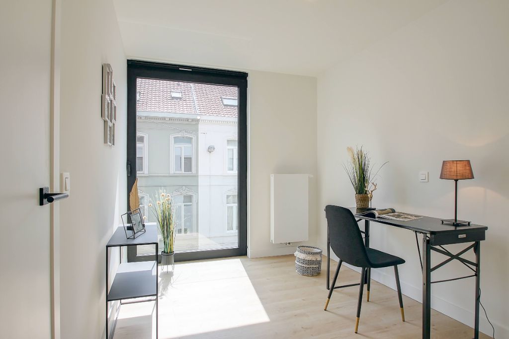 Volledig gerenoveerde woning (190 m² bvo) met 3 slaapkamers en zonovergoten dakterras, gelegen nabij de Visserij. foto 17