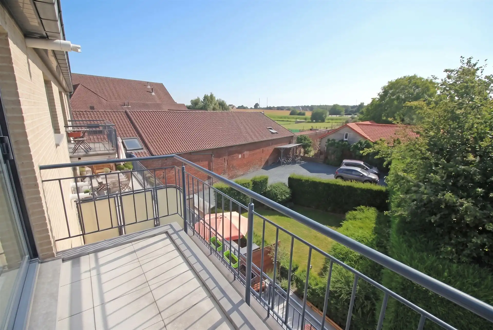 Goed gelegen duplex met 2 slaapkamers en terras foto 15