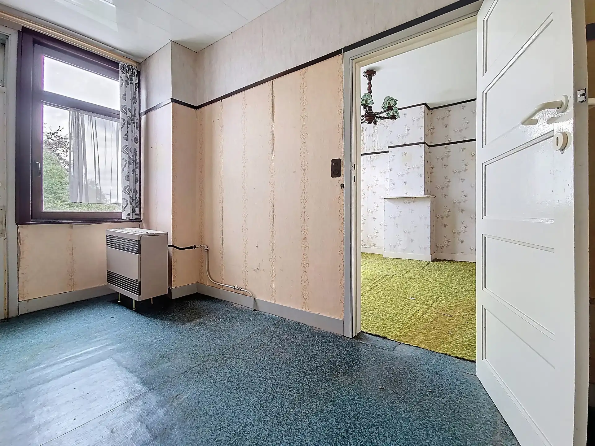 Mooi huis om te renoveren, vlakbij het Dumontplein. foto 14