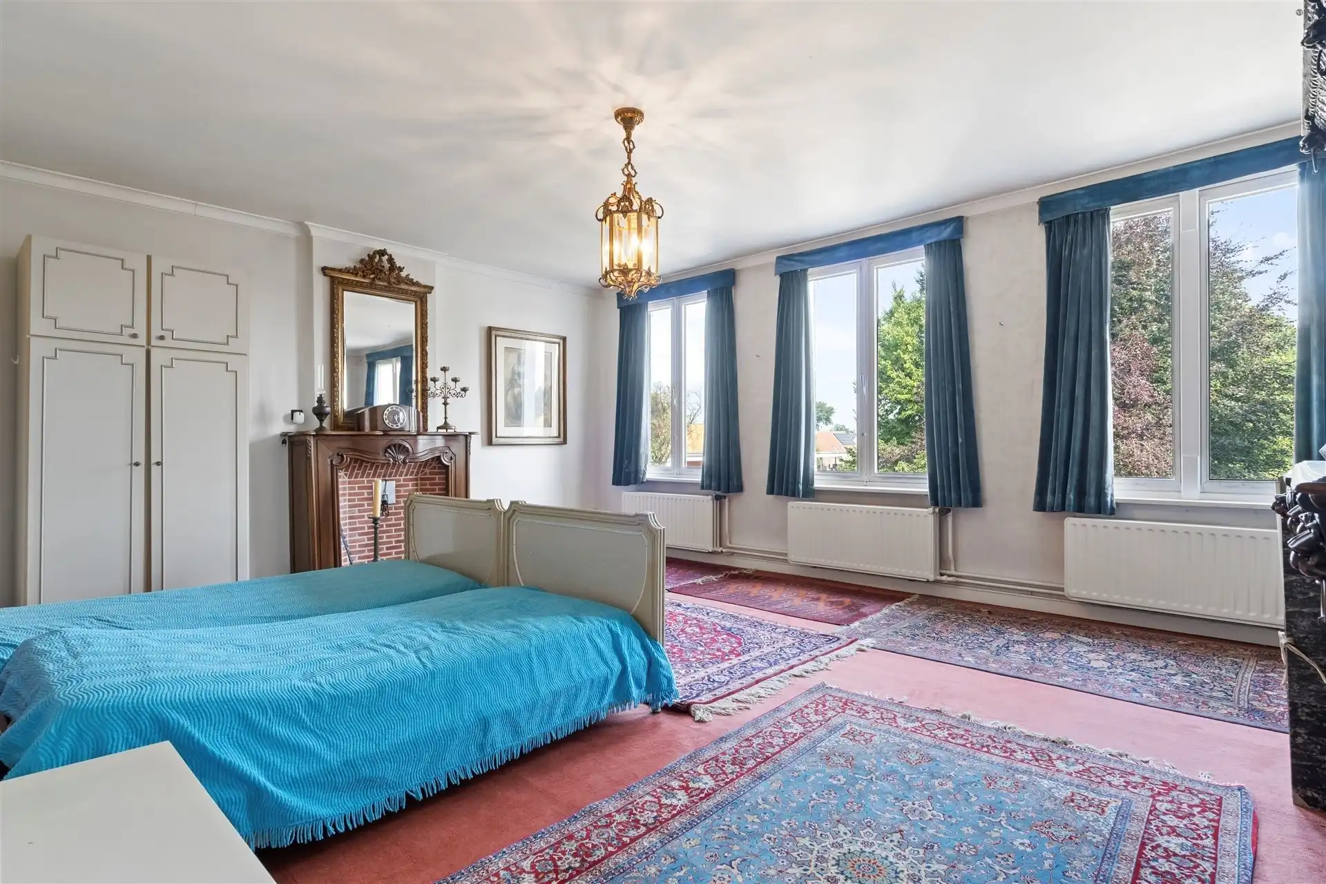 Voormalige dokterswoning, zeer unieke woning mt grote oppervlakten foto 21