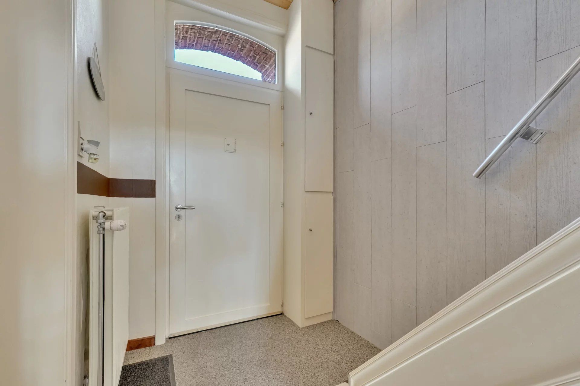 Halfopen bebouwing met 3 slaapkamers, tuin en garage in Velm foto 2