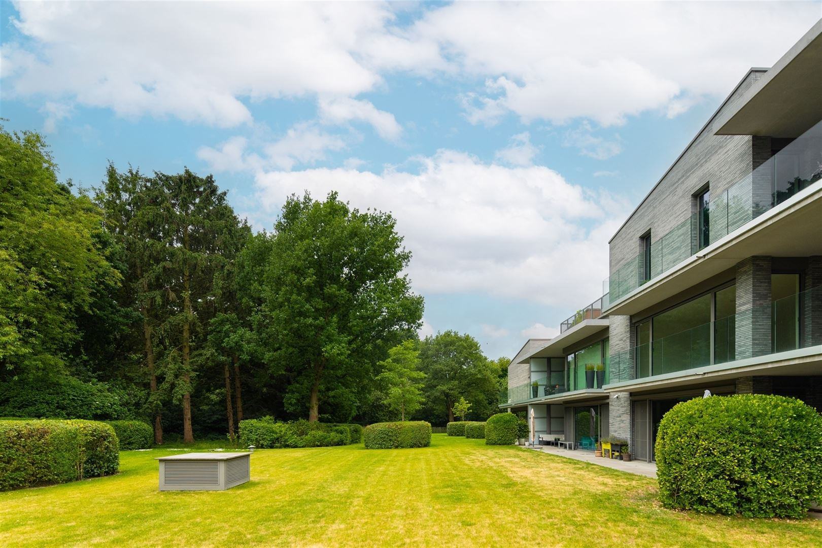 Luxueus BEN-appartement met zuidterras en tuinzicht in hartje Schoten foto 2