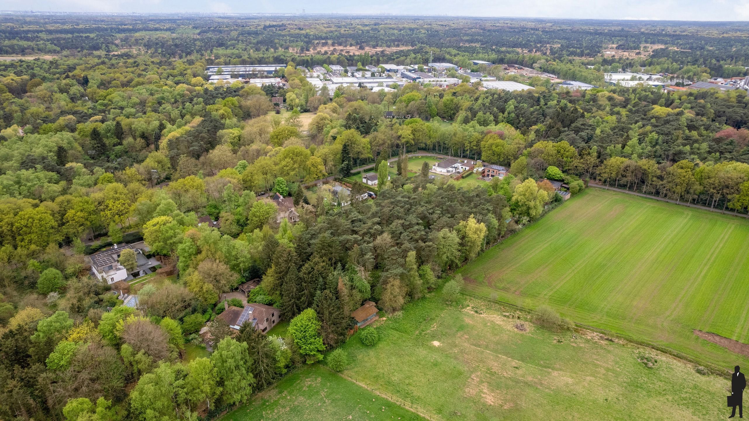 Bouwgrond in een rustige en groene omgeving foto 3