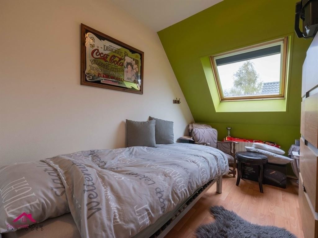Stijlvolle vrijstaande woning met ruimte voor vrij beroep, garage en verwarmd zwembad op ruim perceel foto 33