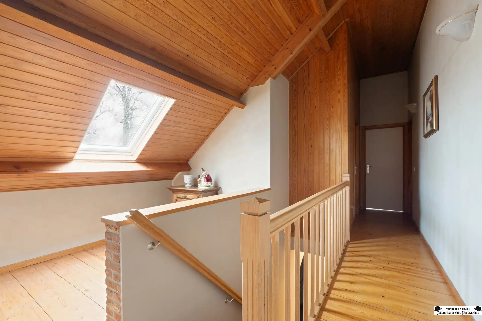 Karaktervolle villa op aan de Bredabaan te Gooreind  foto 13