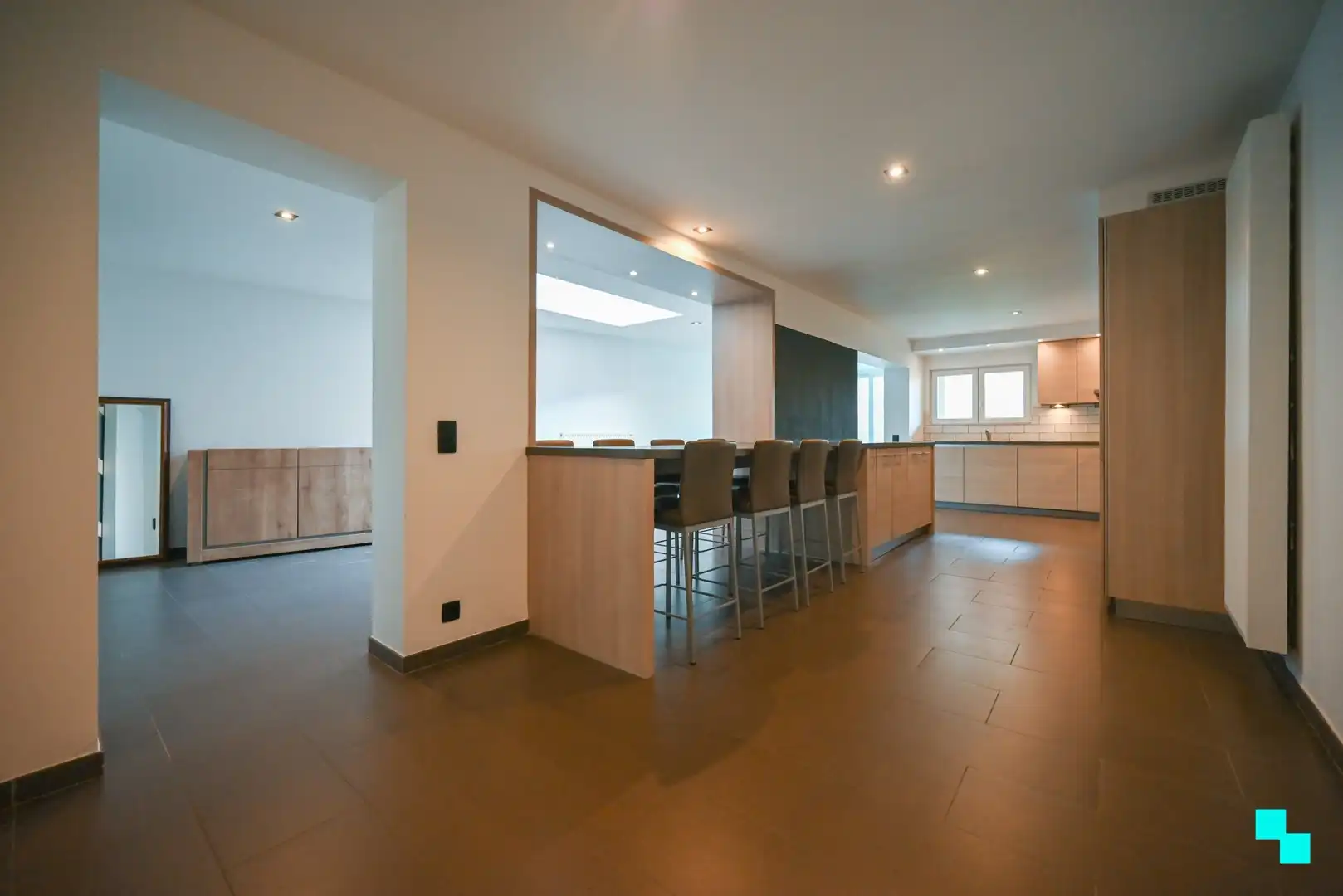 Instapklare gezinswoning in hartje Pittem foto 14