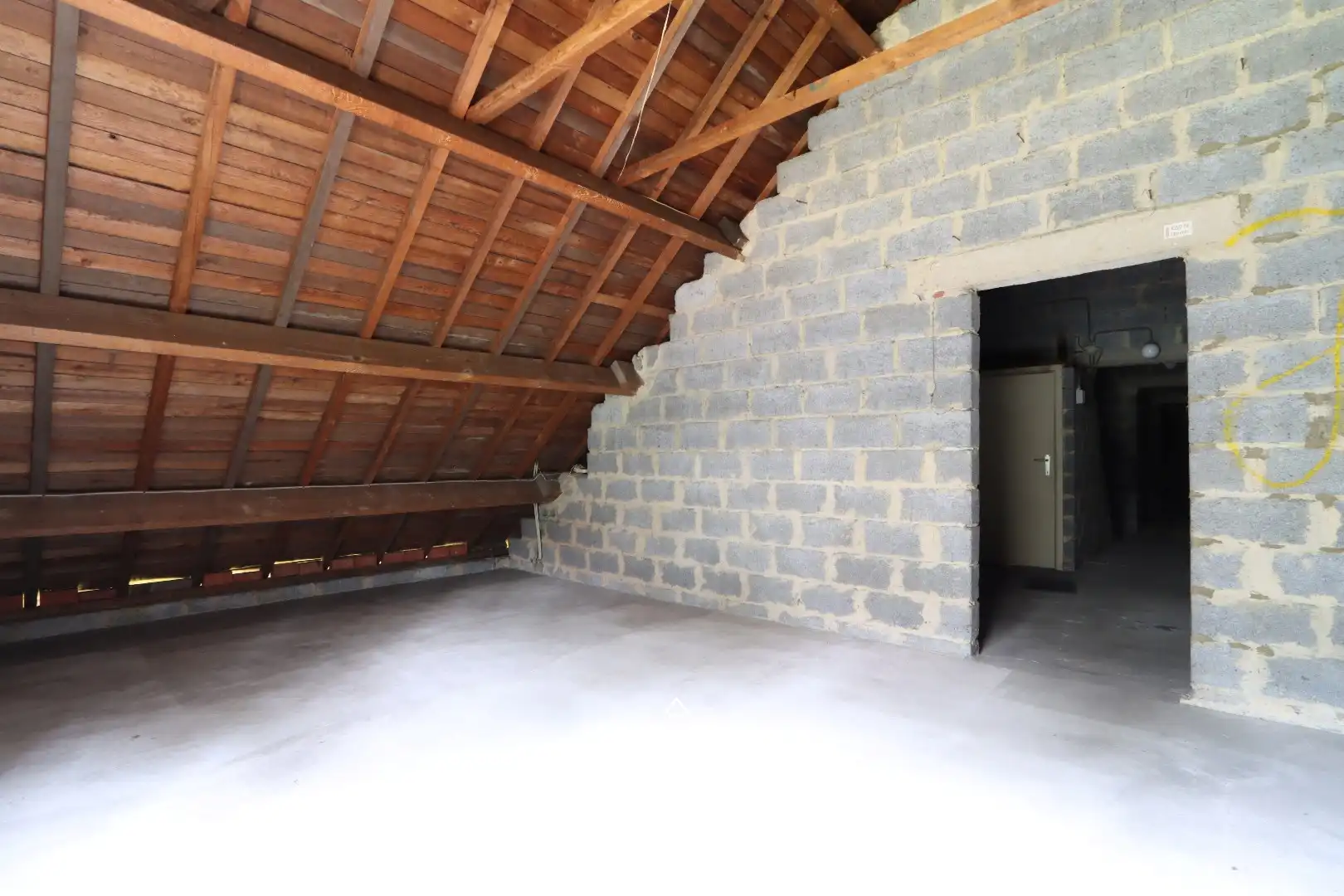 Degelijk gebouwd landhuis  foto 20