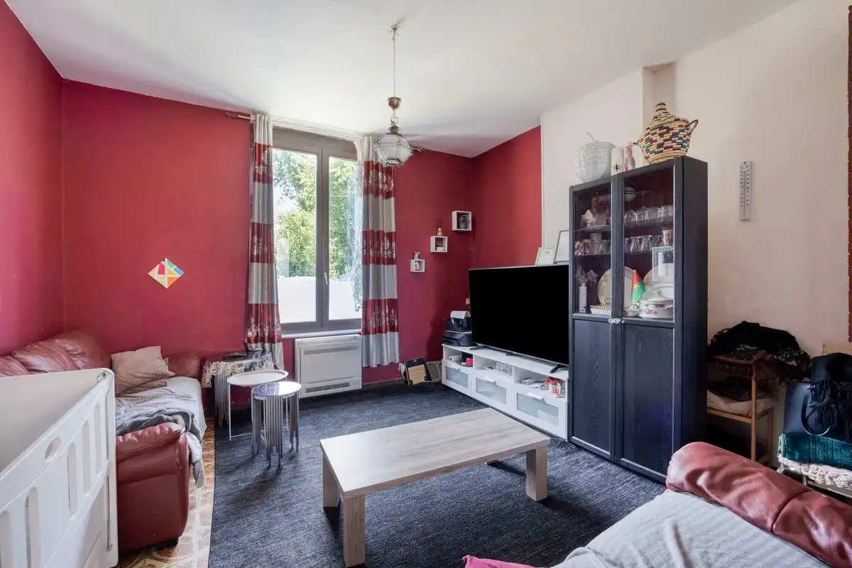 Rustig gelegen renovatiewoning met 3 slaapkamers foto 2