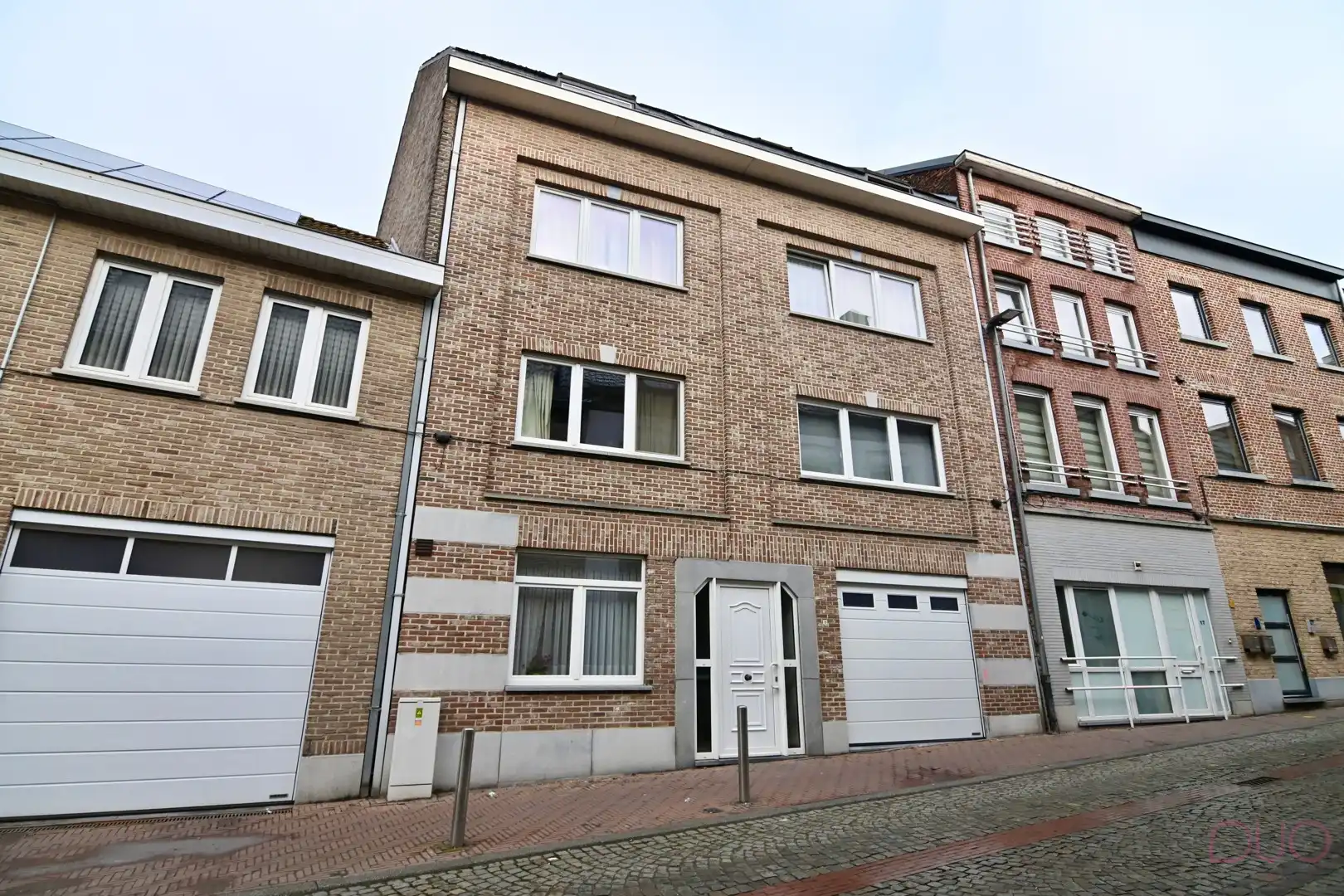 Gerenoveerd én gelijkvloers appartement met tuin in hartje Sint-Truiden. foto 3