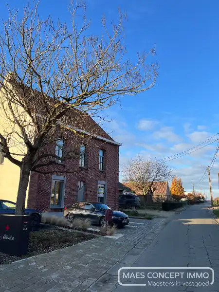 Prachtig gerenoveerde woning  te huur in Gijzelbrechtegem foto 22