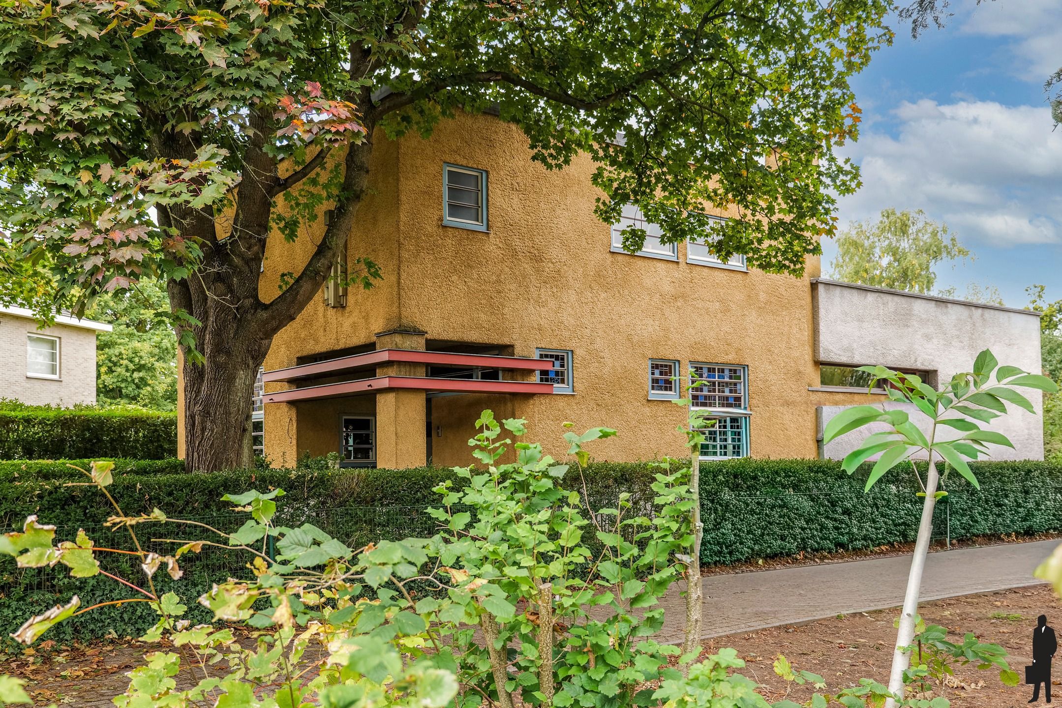 Uniek Beschermd Modernistisch Monument op toplocatie in Hove foto 30